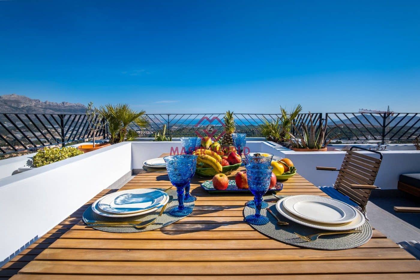 3 bedroom Villa for sale in Polop with pool - € 470,000 (Ref: 9833597)