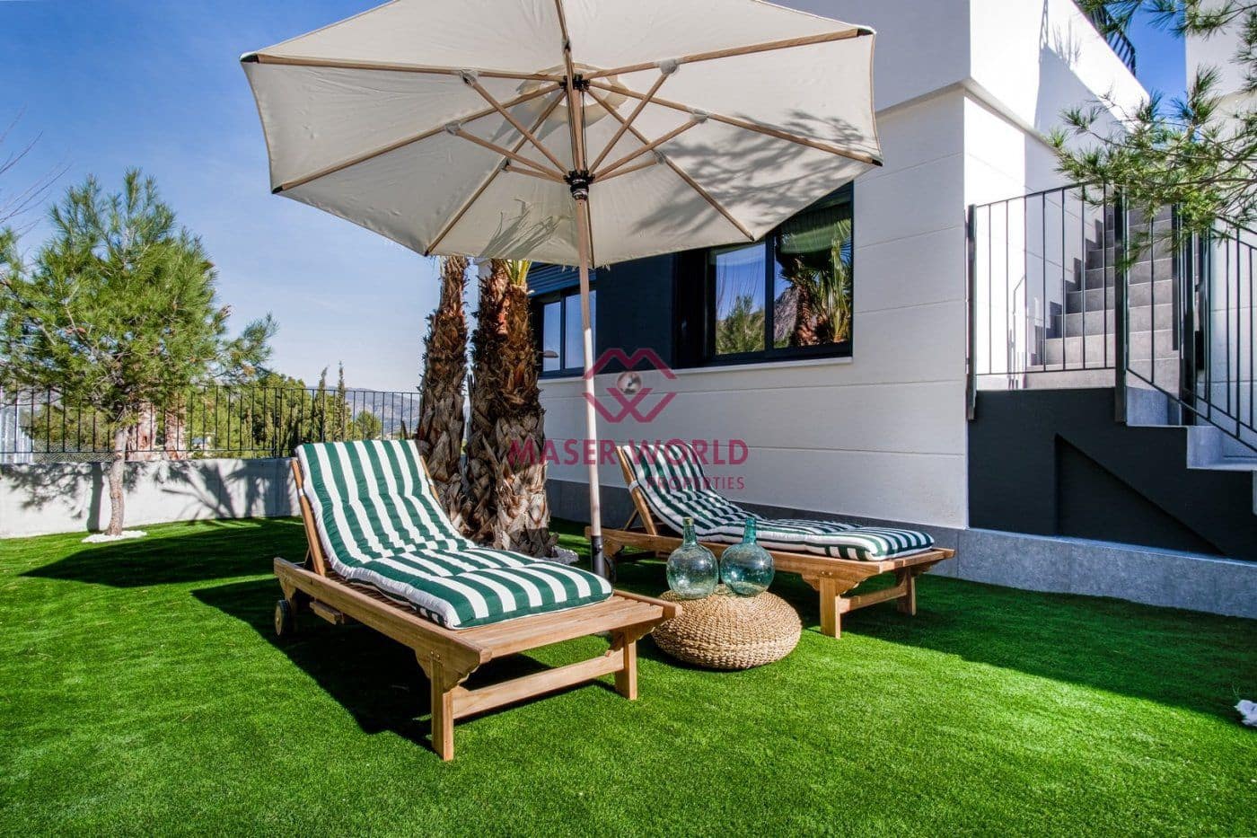 3 bedroom Villa for sale in Polop with pool - € 470,000 (Ref: 9833597)