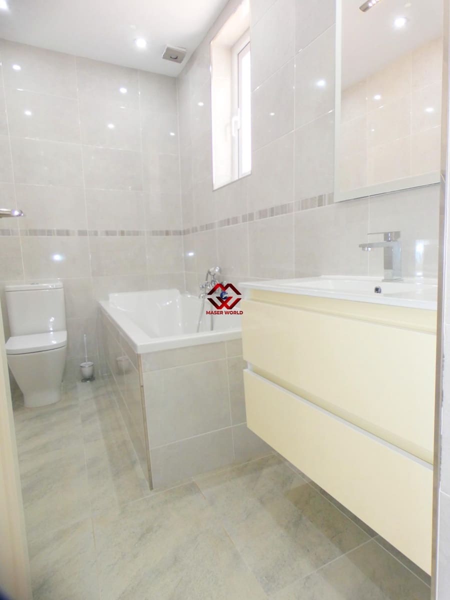 4 bedroom Villa for sale in Bolnuevo with pool garage - € 550,000 (Ref: 9855370)