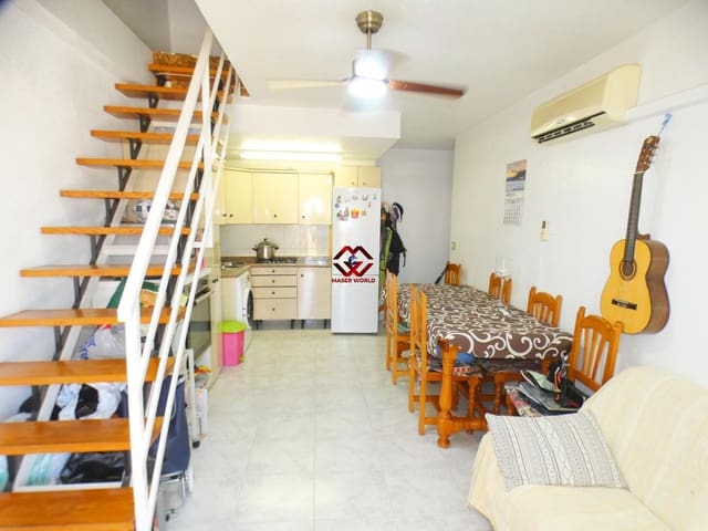 Piso de 4 habitaciones en Puerto de Mazarron, Mazarrón en venta - 135.000 € (Ref: 9861830)
