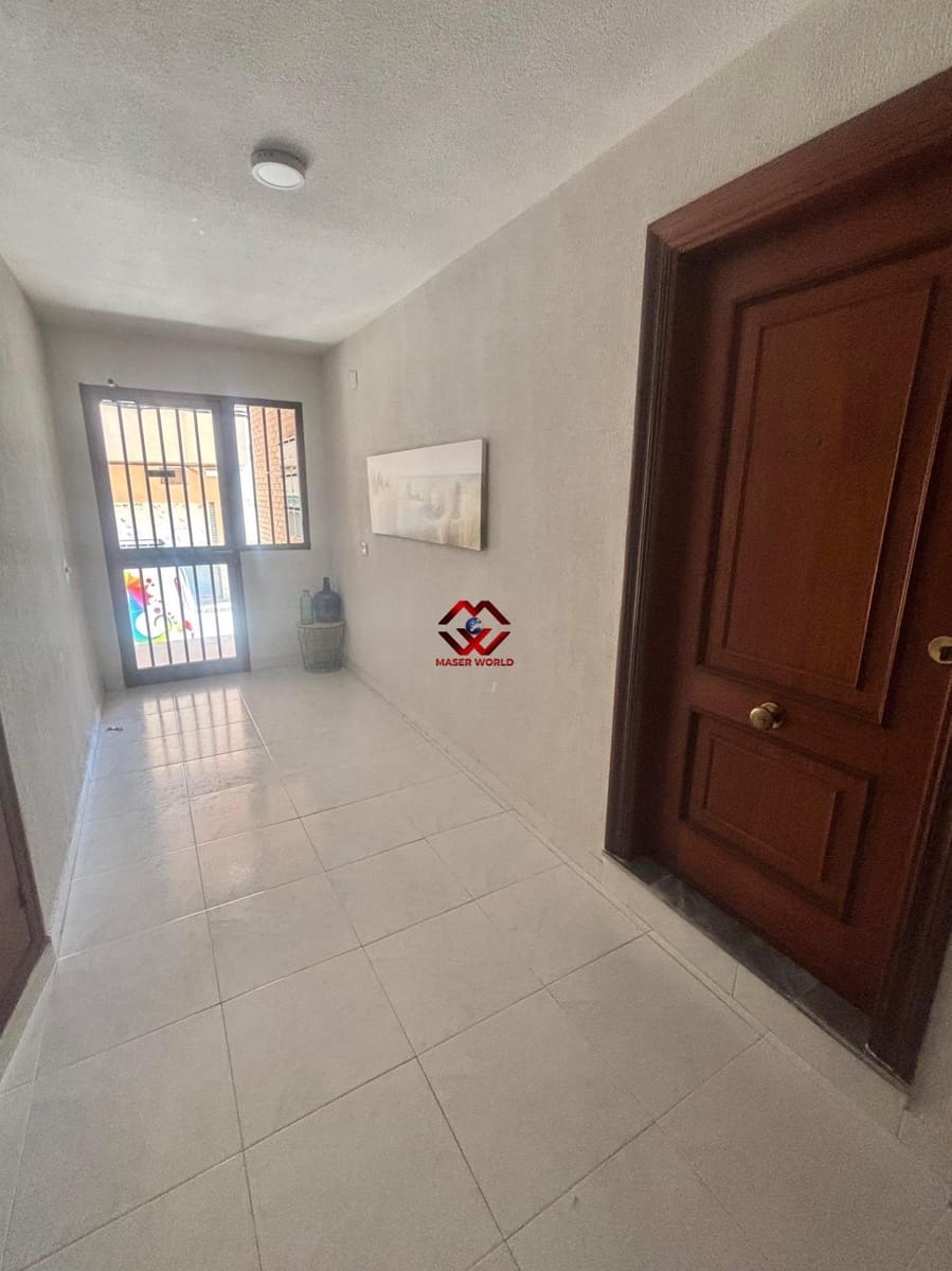 2 slaapkamer Appartement te koop in Lo Pagan met garage - € 159.900 (Ref: 9868922)