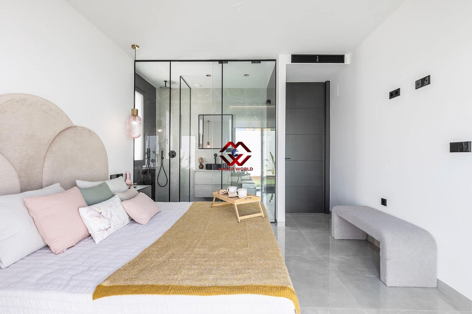 3 soveværelse Villa til salg i Torrevieja med swimmingpool garage - € 700.000 (Ref: 9881886)