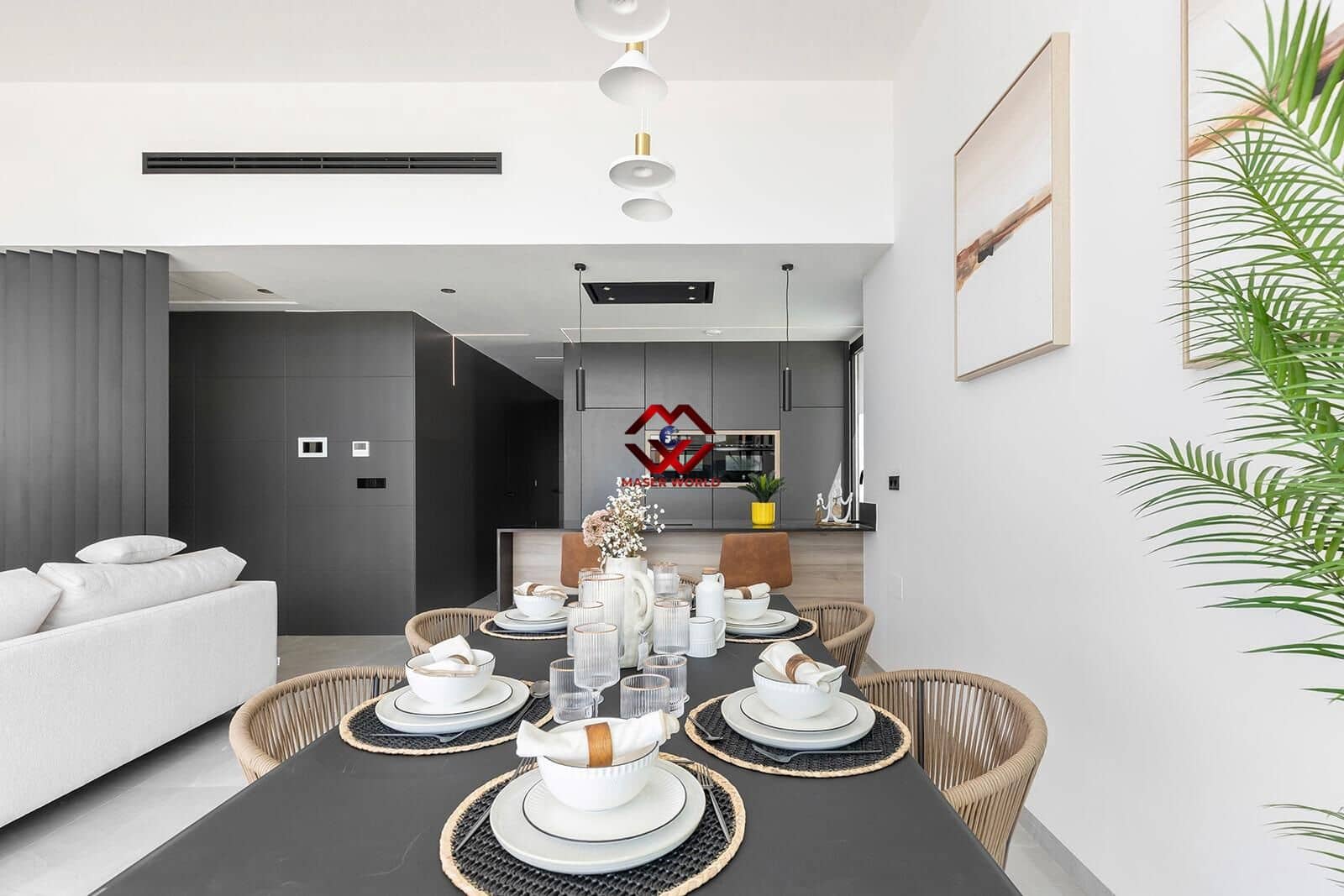 3 soveværelse Villa til salg i Torrevieja med swimmingpool garage - € 700.000 (Ref: 9881886)