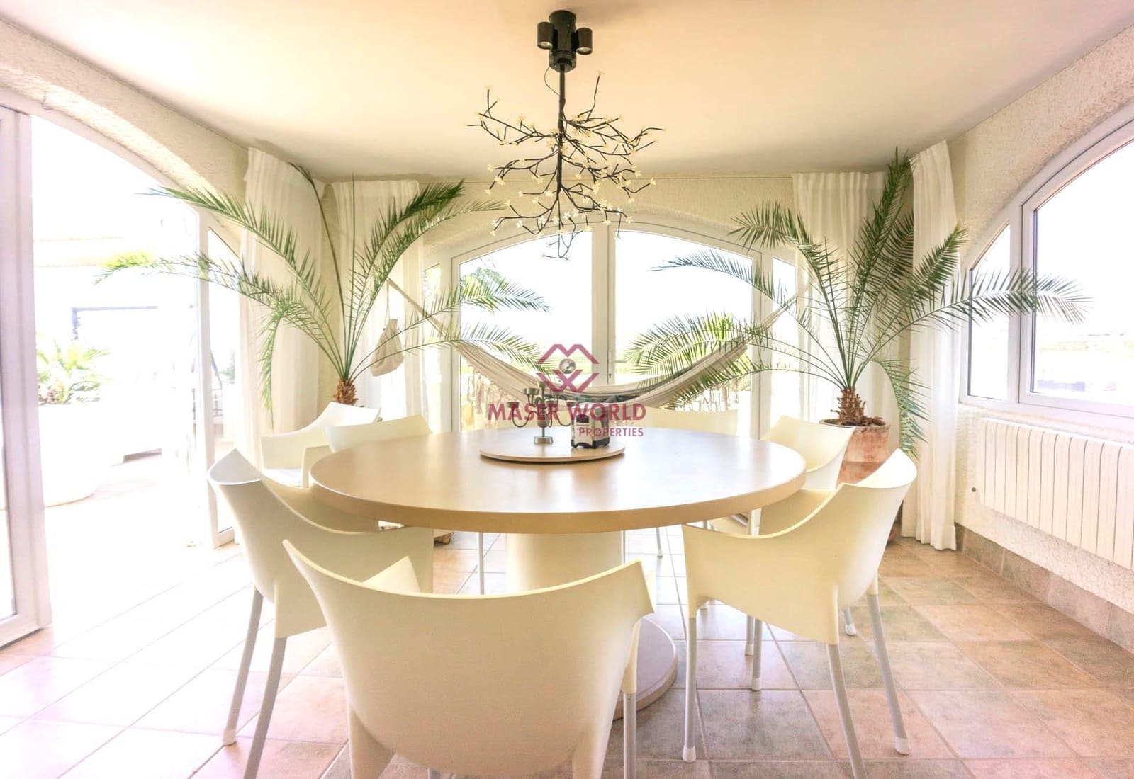 5 bedroom Villa for sale in Isla Plana with pool garage - € 834,000 (Ref: 9900393)