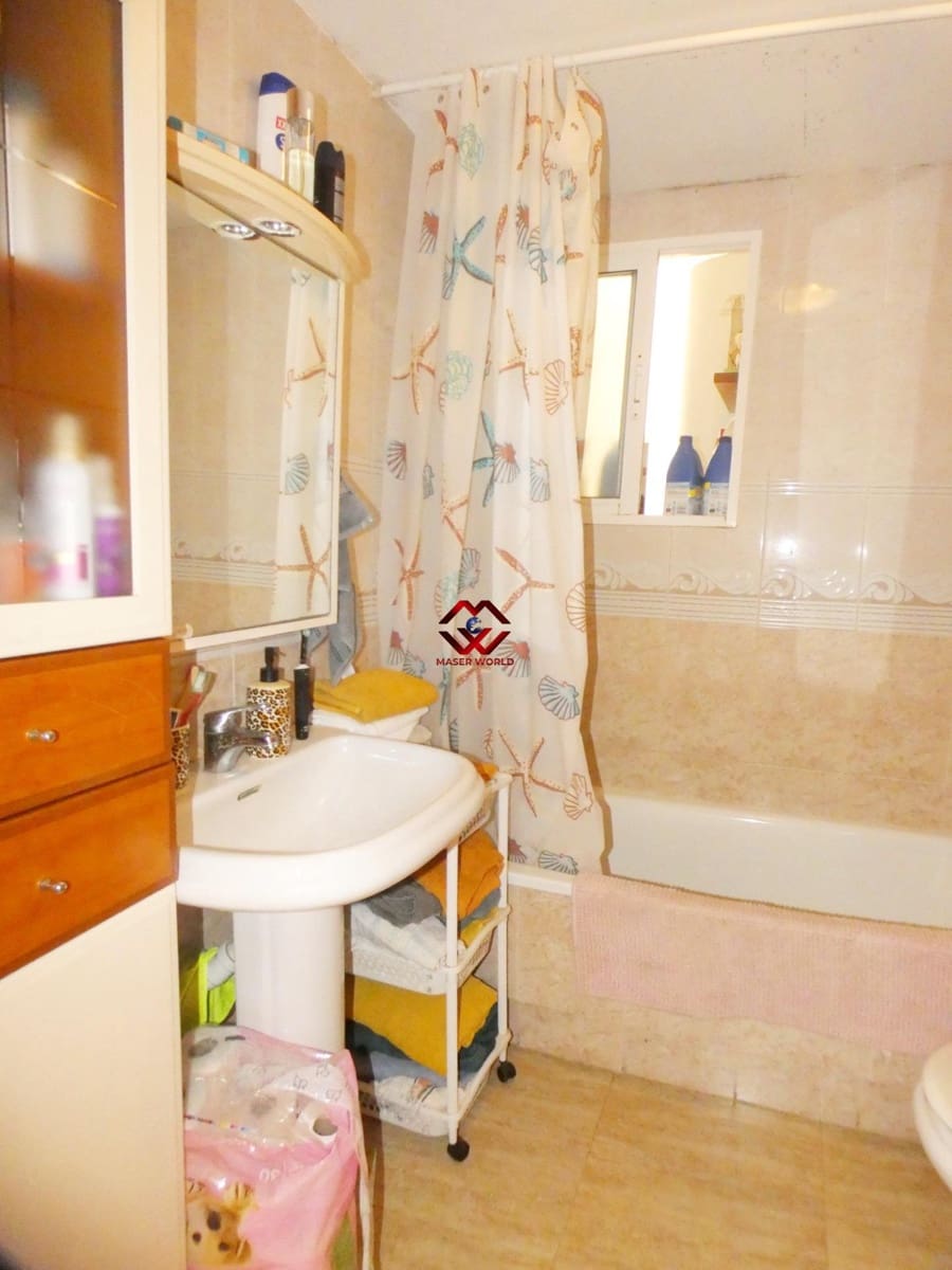 2 soveværelse Lejlighed til salg i Puerto de Mazarron med swimmingpool garage - € 130.000 (Ref: 9947872)