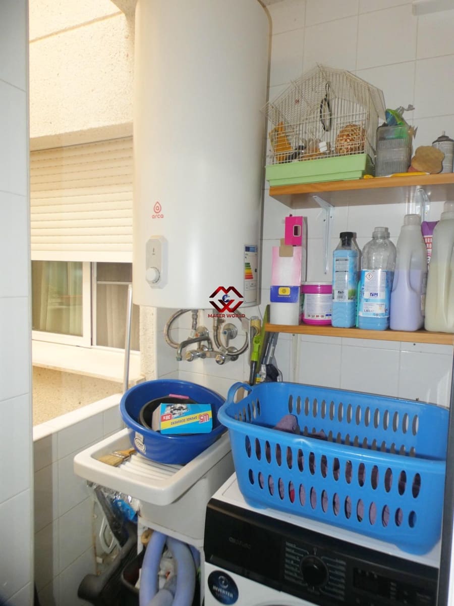 2 soveværelse Lejlighed til salg i Puerto de Mazarron med swimmingpool garage - € 130.000 (Ref: 9947872)