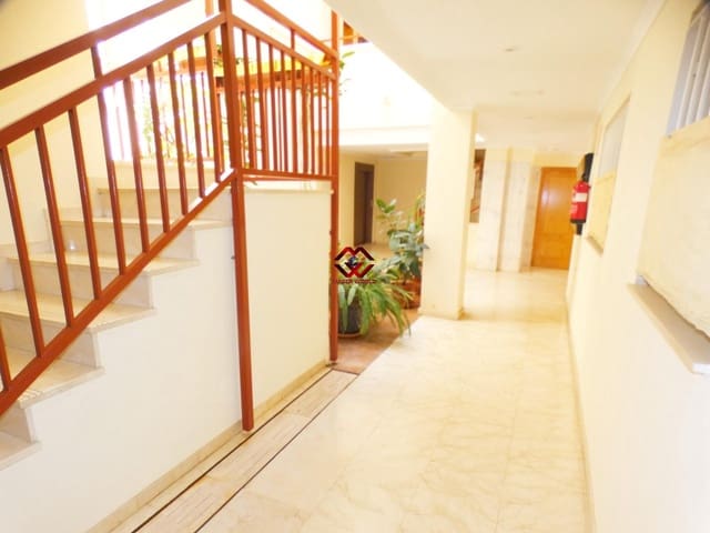 Apartamento de 1 habitación en Puerto de Mazarron, Mazarrón en venta con garaje - 109.900 € (Ref: 9949727)