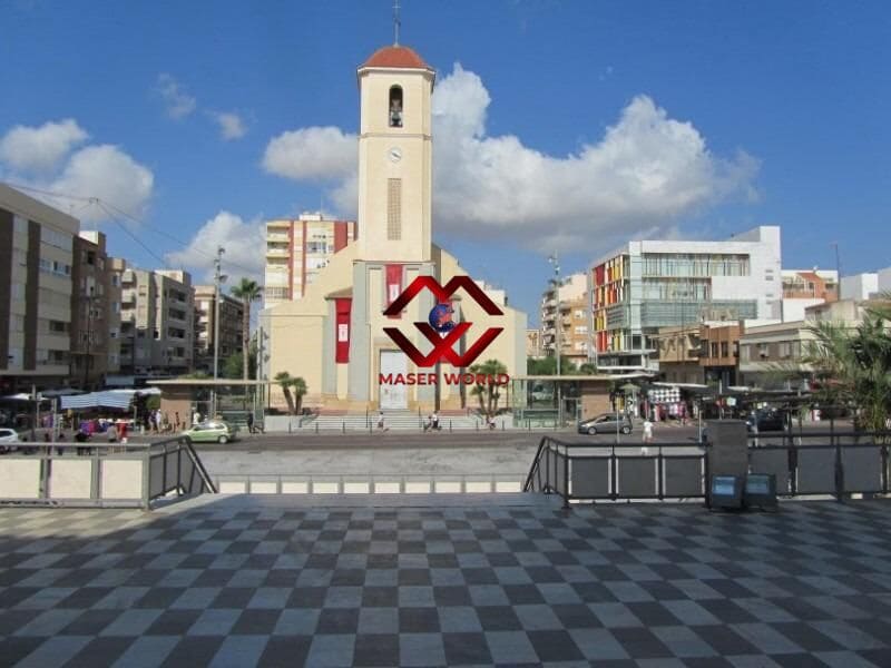 3 sypialnia Penthouse na sprzedaż w Guardamar del Segura z basenem garażem - 549 500 € (Ref: 9954196)