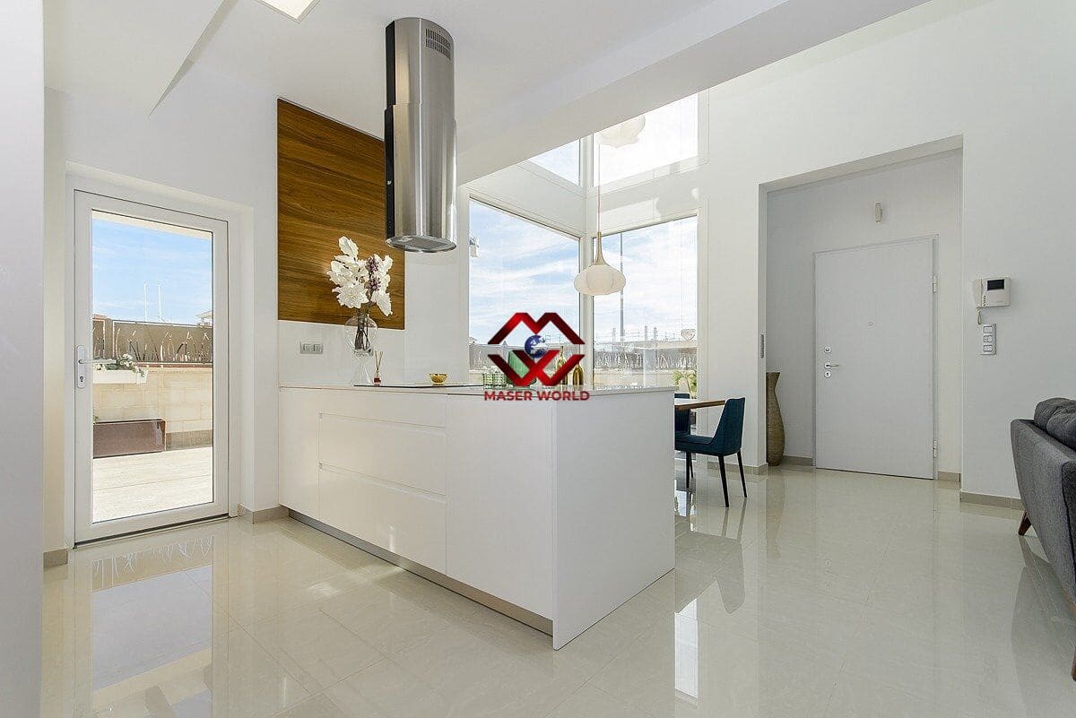 5 quarto Moradia para venda em Los Montesinos com piscina garagem - 780 000 € (Ref: 9955114)