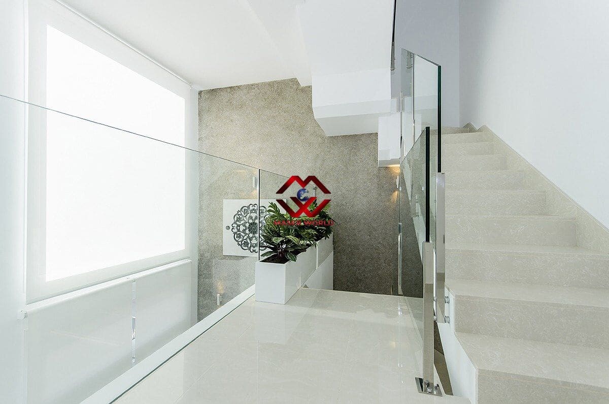 5 quarto Moradia para venda em Los Montesinos com piscina garagem - 780 000 € (Ref: 9955114)