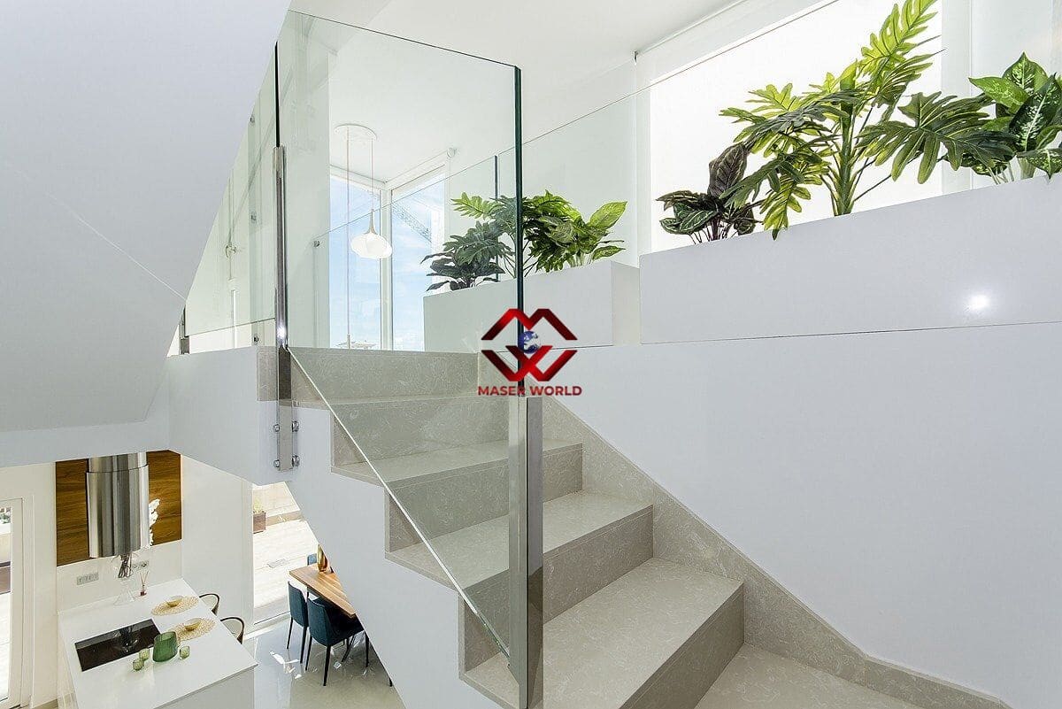 5 quarto Moradia para venda em Los Montesinos com piscina garagem - 780 000 € (Ref: 9955114)