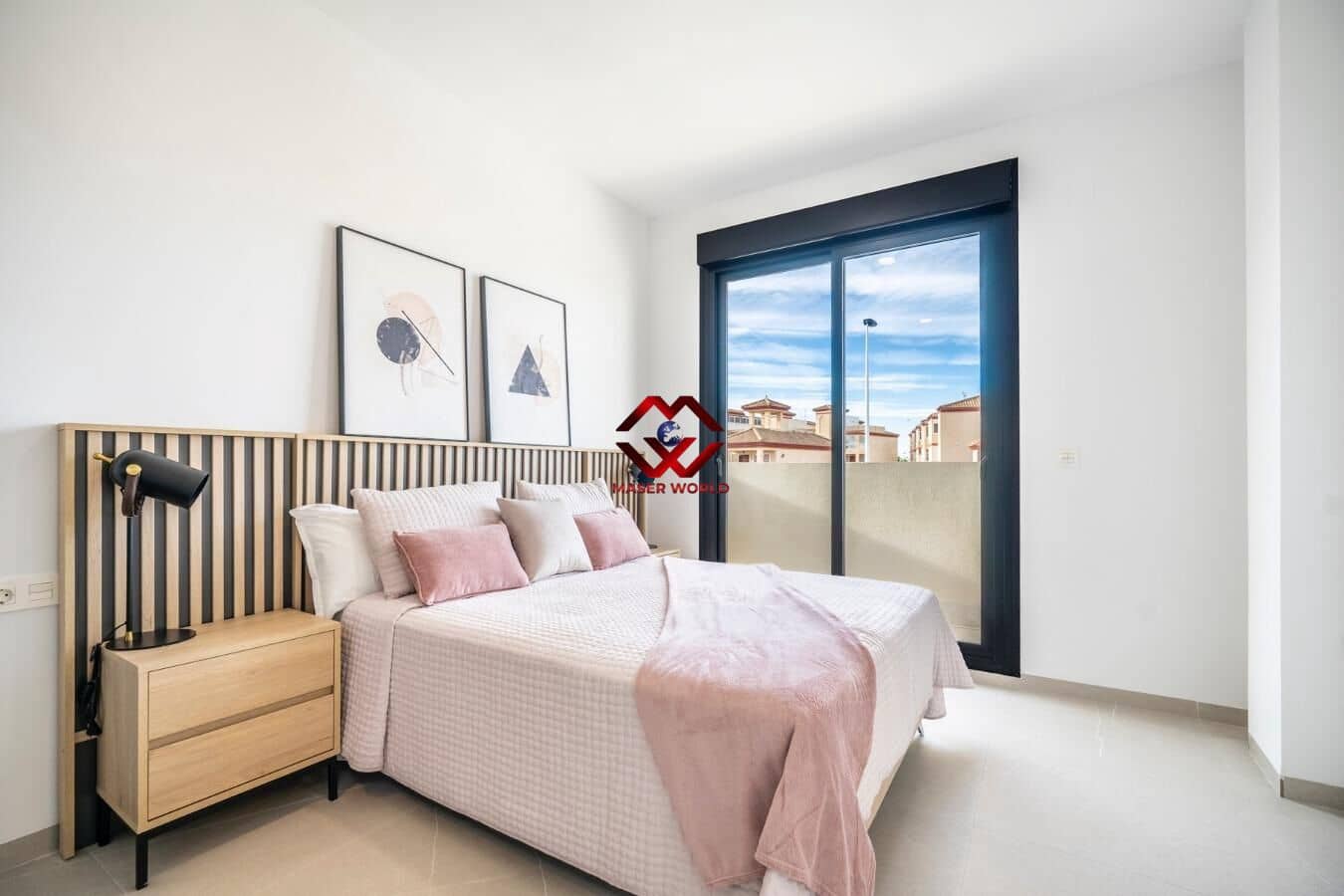 3 soveværelse Villa til salg i Roldan med swimmingpool garage - € 415.950 (Ref: 9958162)
