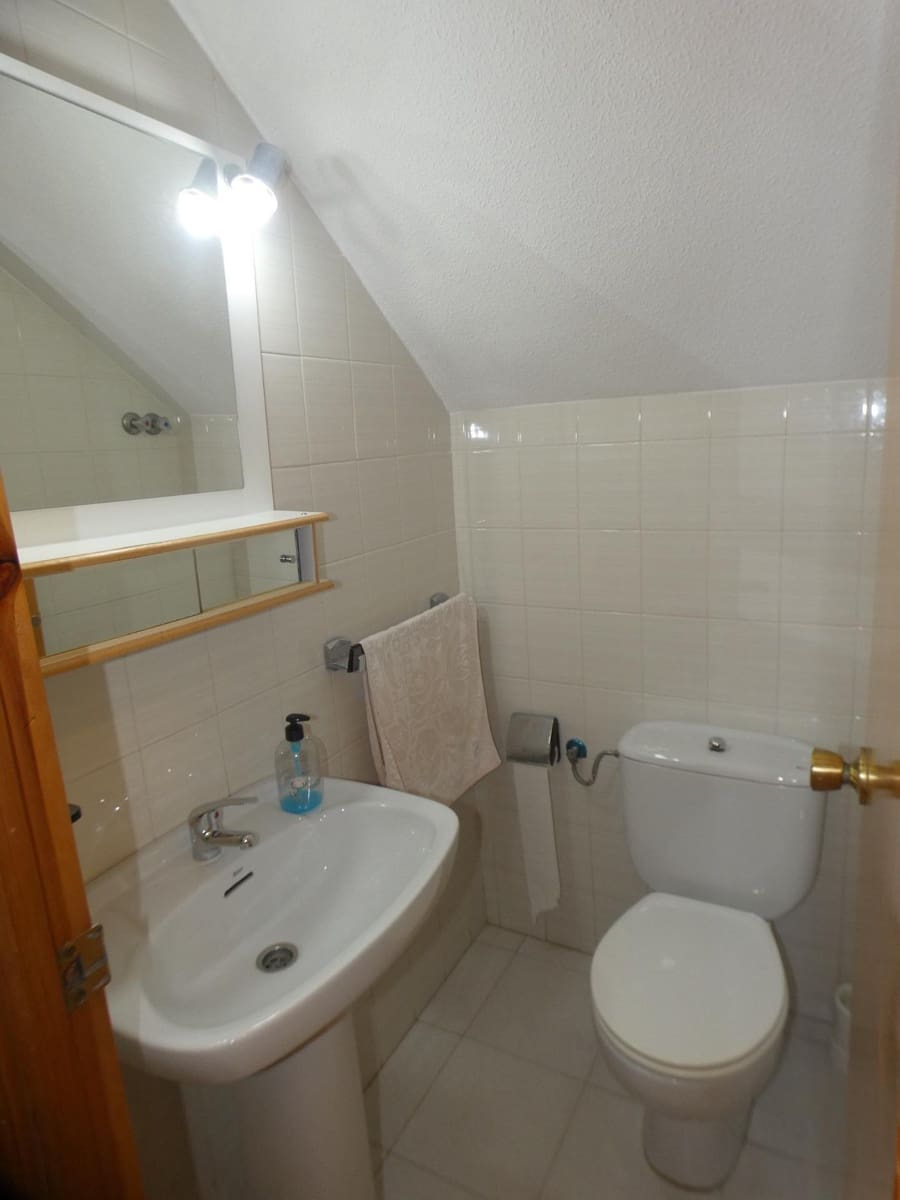 4 bedroom Villa for sale in Puerto de Mazarron with garage - € 272,000 (Ref: 9959733)