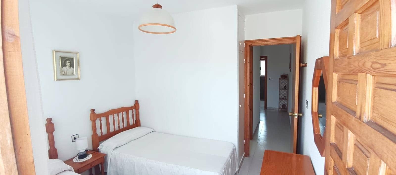 4 bedroom Villa for sale in Puerto de Mazarron with garage - € 272,000 (Ref: 9959733)