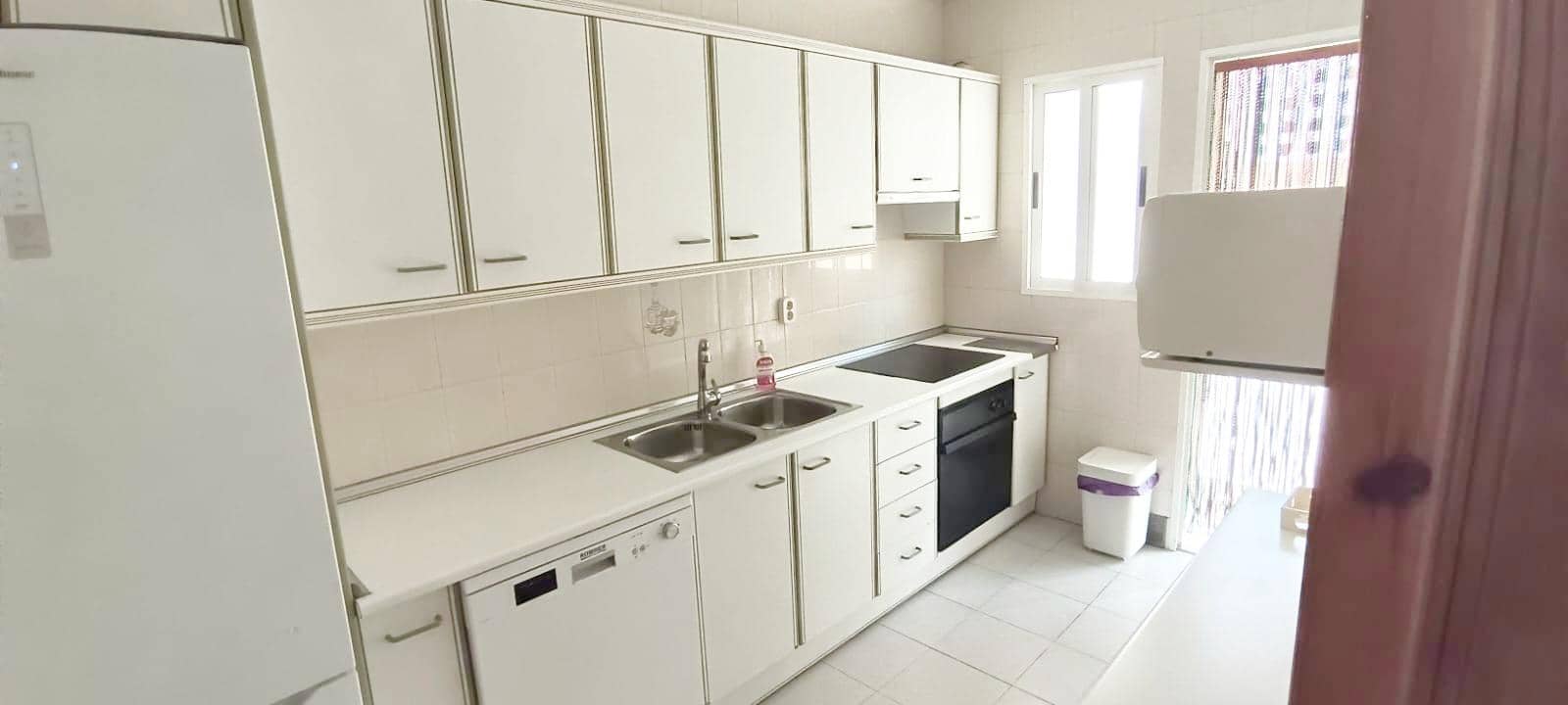 4 bedroom Villa for sale in Puerto de Mazarron with garage - € 272,000 (Ref: 9959733)