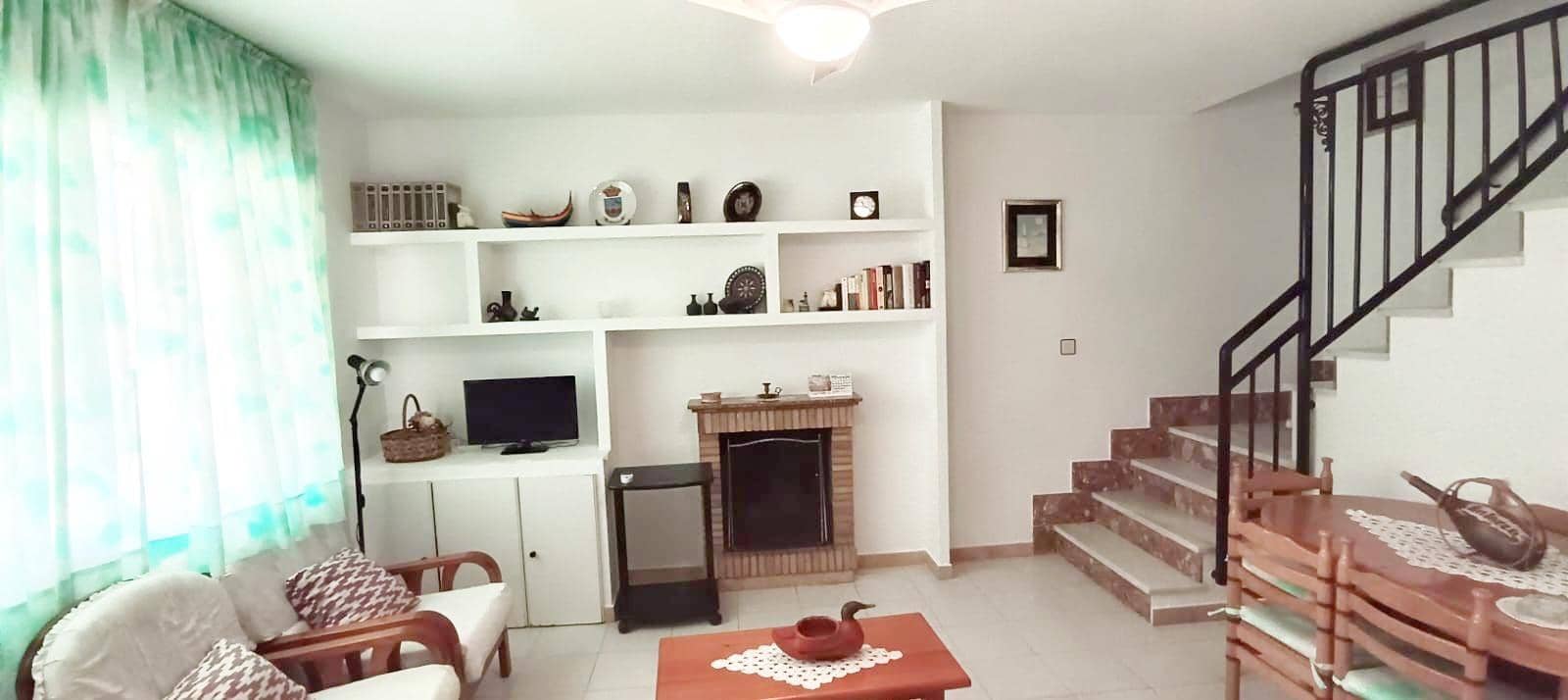 4 bedroom Villa for sale in Puerto de Mazarron with garage - € 272,000 (Ref: 9959733)