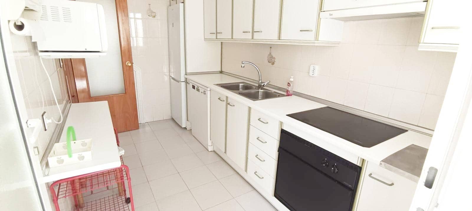 4 bedroom Villa for sale in Puerto de Mazarron with garage - € 272,000 (Ref: 9959733)