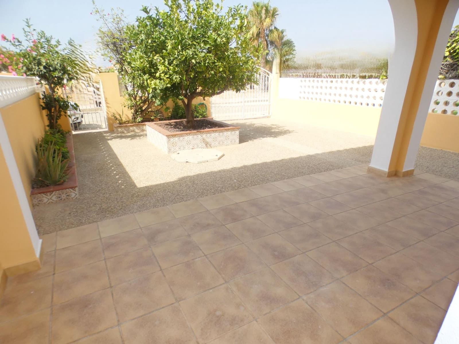 4 bedroom Villa for sale in Puerto de Mazarron with garage - € 272,000 (Ref: 9959733)