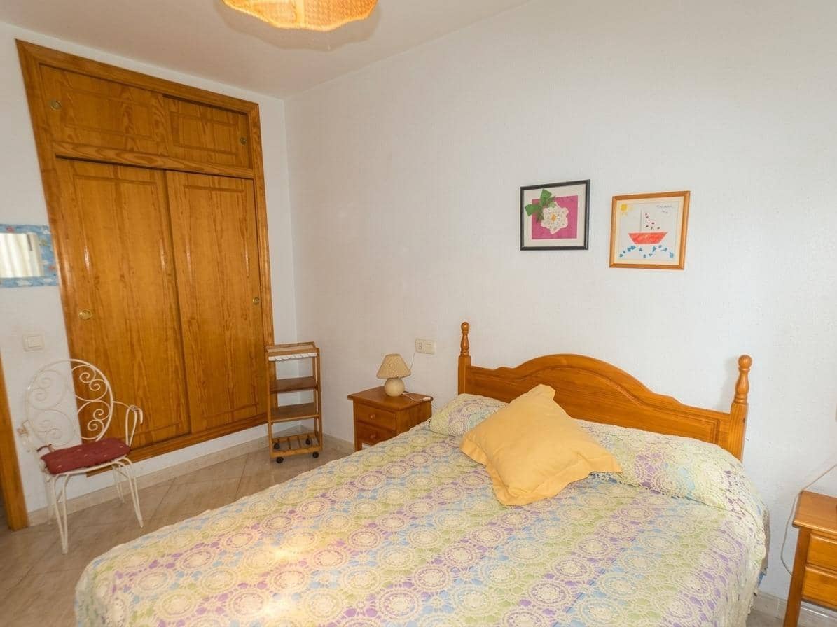 3 bedroom Apartment for sale in Puerto de Mazarron with garage - € 139,000 (Ref: 9966606)