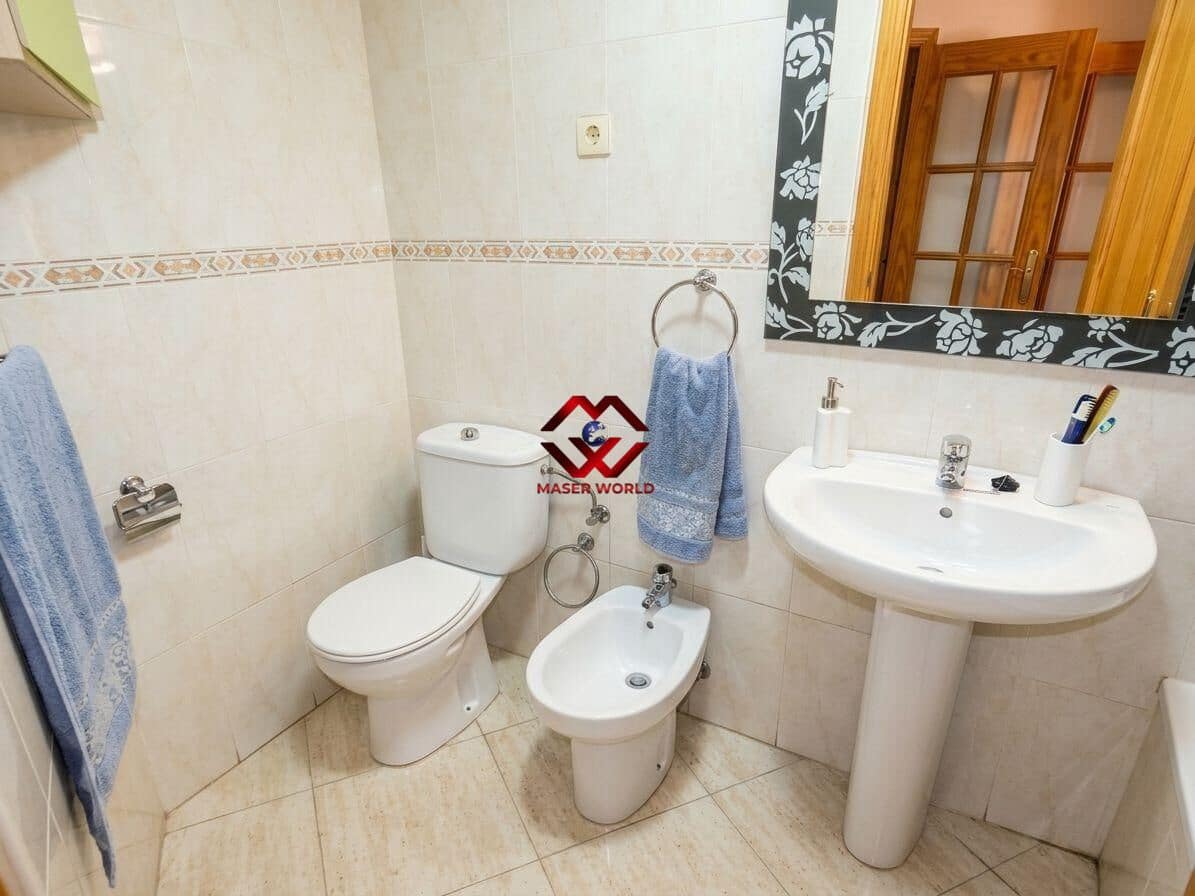 3 bedroom Apartment for sale in Puerto de Mazarron with garage - € 139,000 (Ref: 9966606)