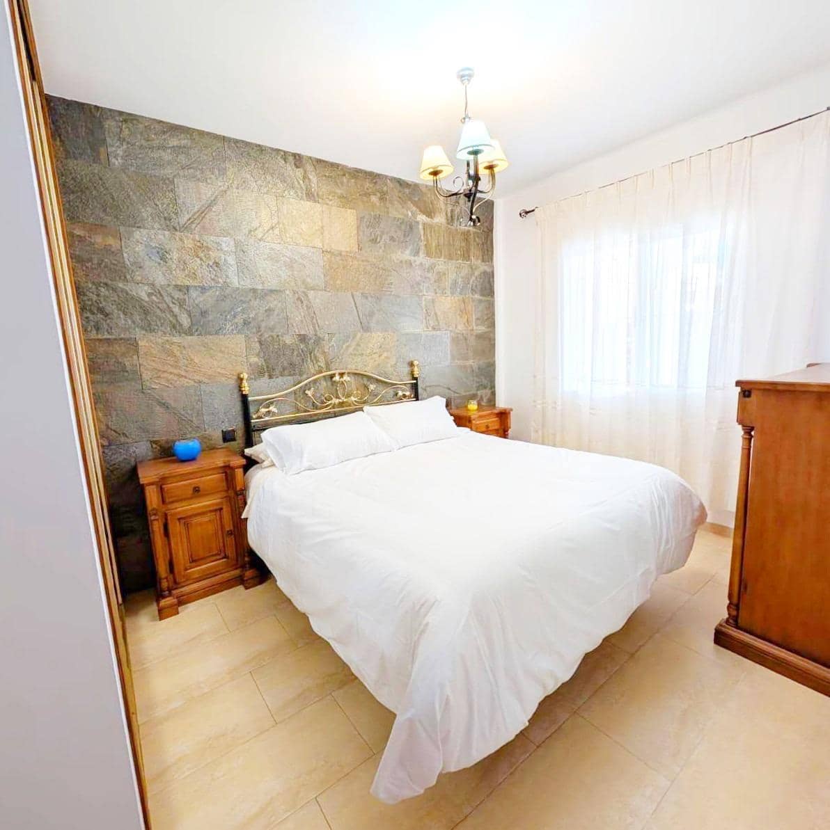 3 bedroom Villa for sale in Alamillo with pool - € 315,000 (Ref: 9978773)