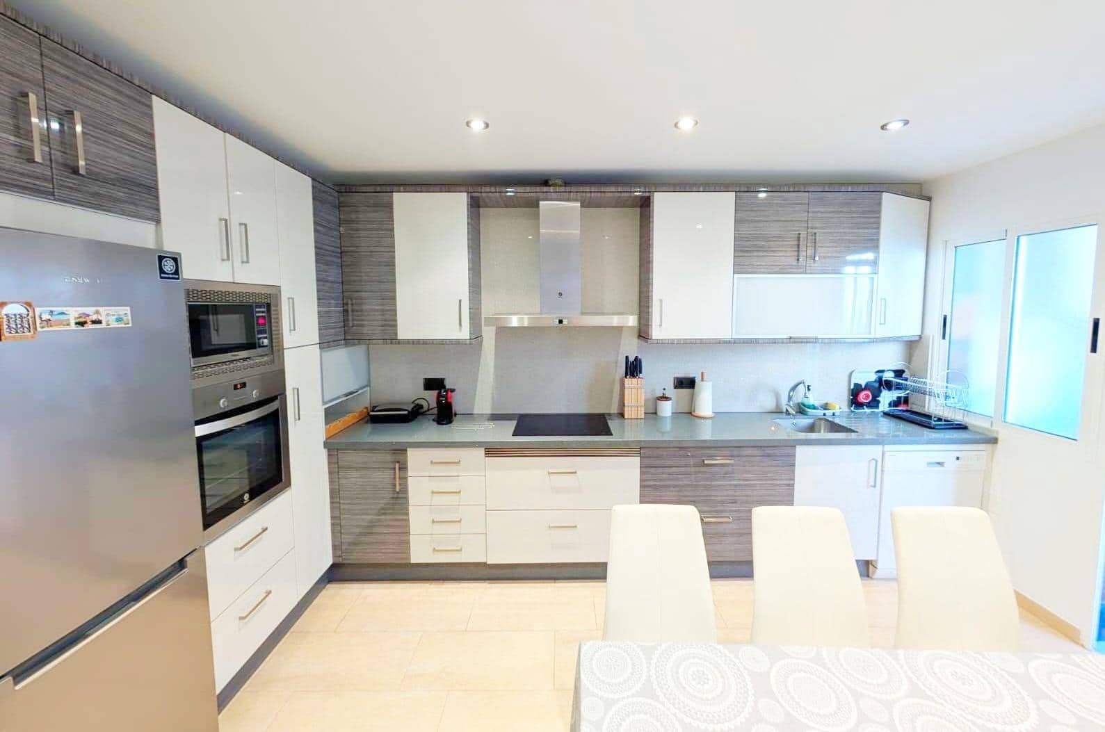 3 bedroom Villa for sale in Alamillo with pool - € 315,000 (Ref: 9978773)