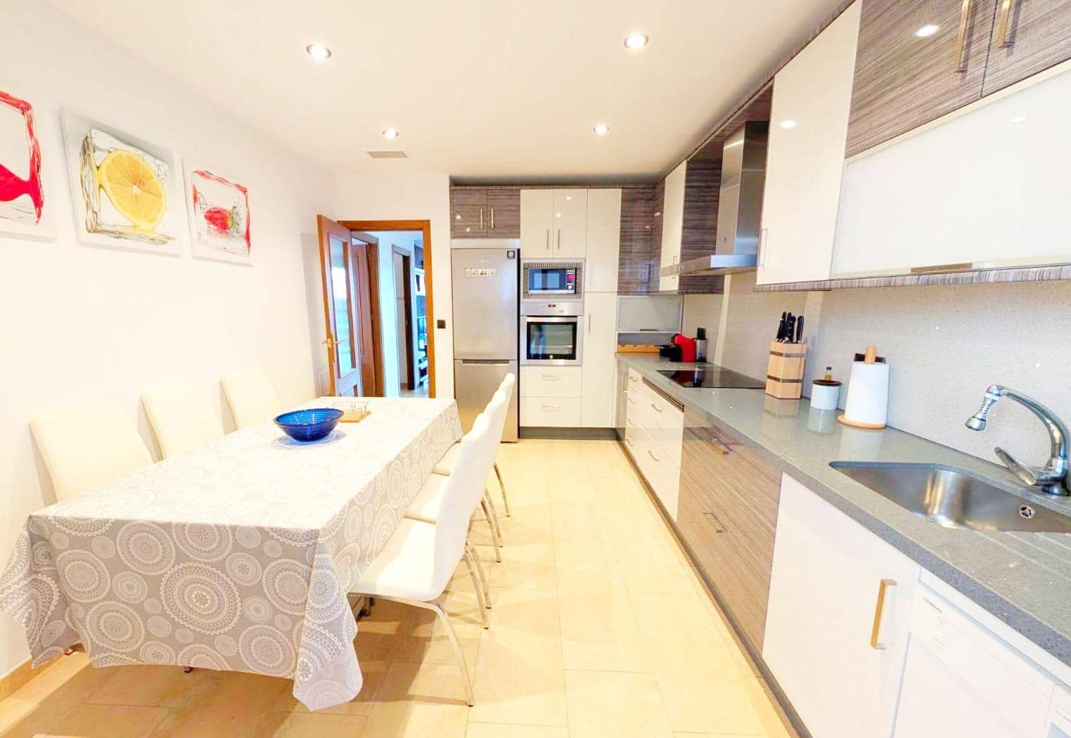 3 bedroom Villa for sale in Alamillo with pool - € 315,000 (Ref: 9978773)