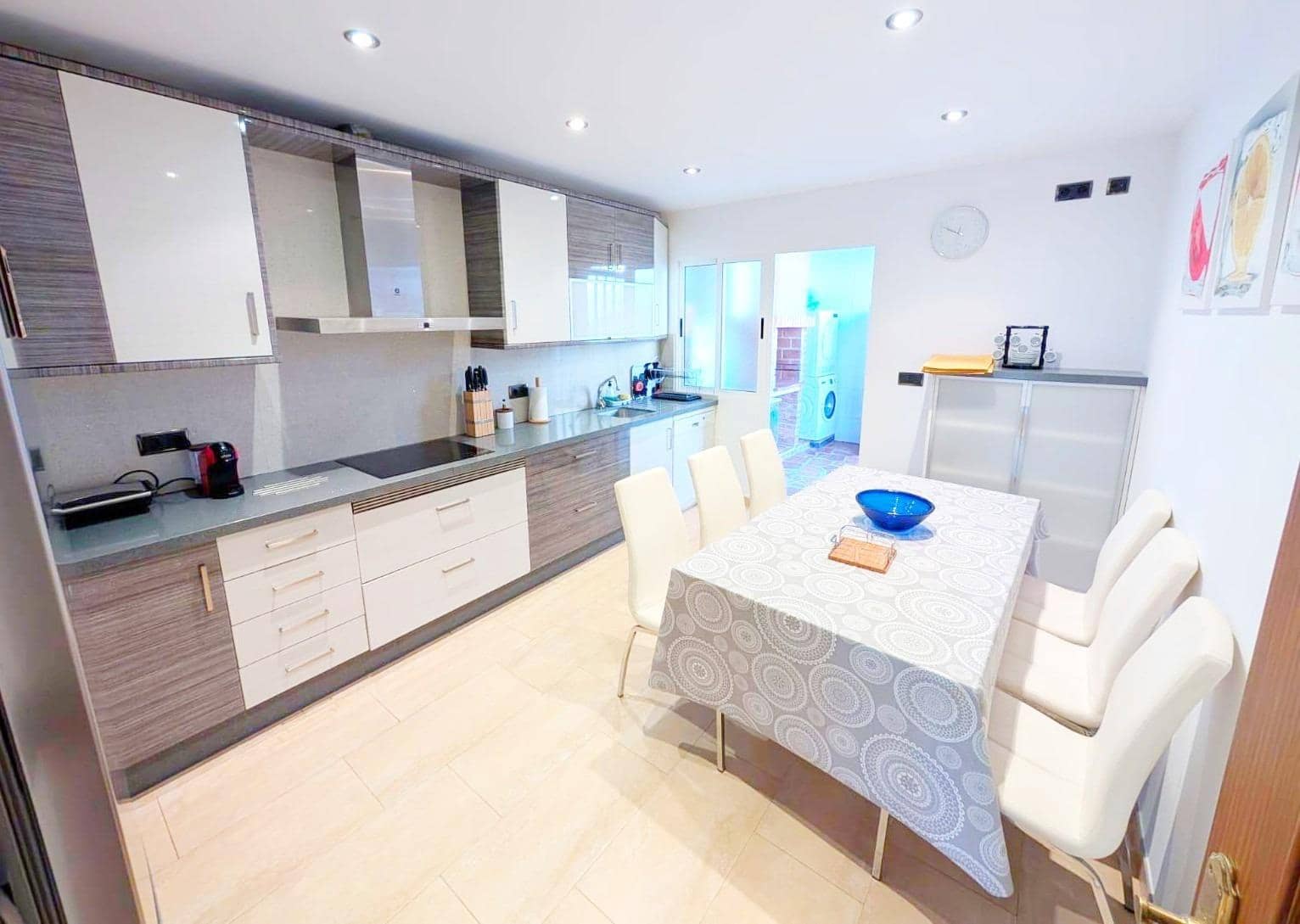 3 bedroom Villa for sale in Alamillo with pool - € 315,000 (Ref: 9978773)