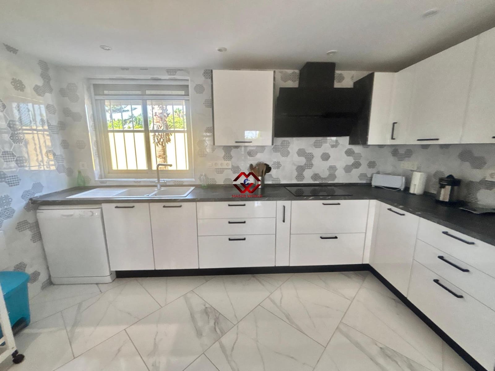 4 soveværelse Finca/Landehus til salg i San Javier med swimmingpool garage - € 399.000 (Ref: 9990687)