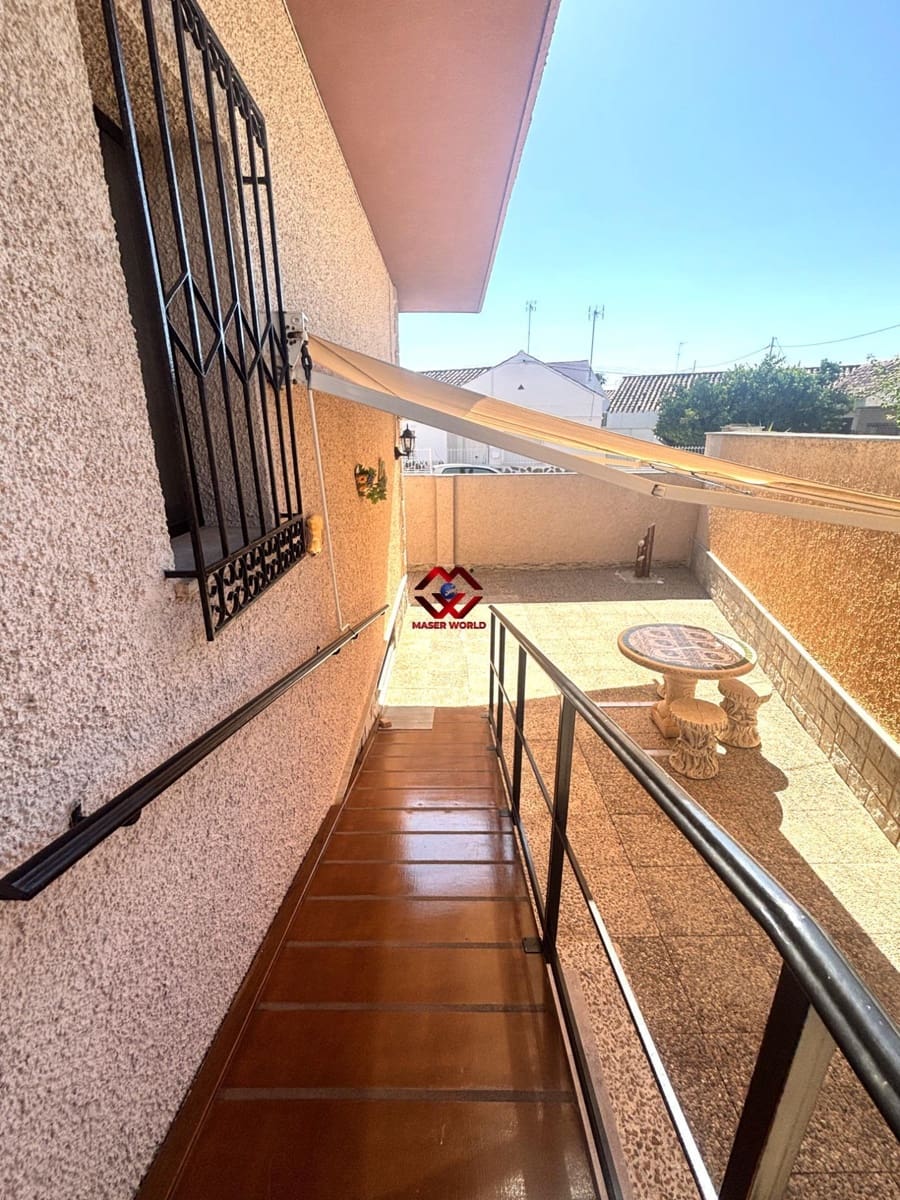5 sovrum Villa till salu i Santiago de la Ribera med garage - 339 500 € (Ref: 9995182)