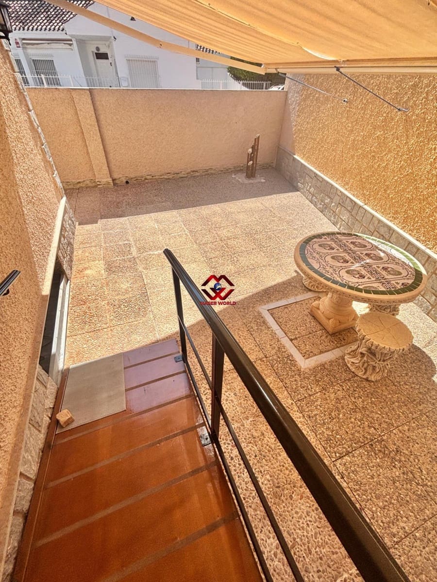 5 sovrum Villa till salu i Santiago de la Ribera med garage - 339 500 € (Ref: 9995182)
