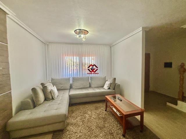 Chalet de 3 habitaciones en Roda, San Javier en venta con garaje - 275.000 € (Ref: 9995184)