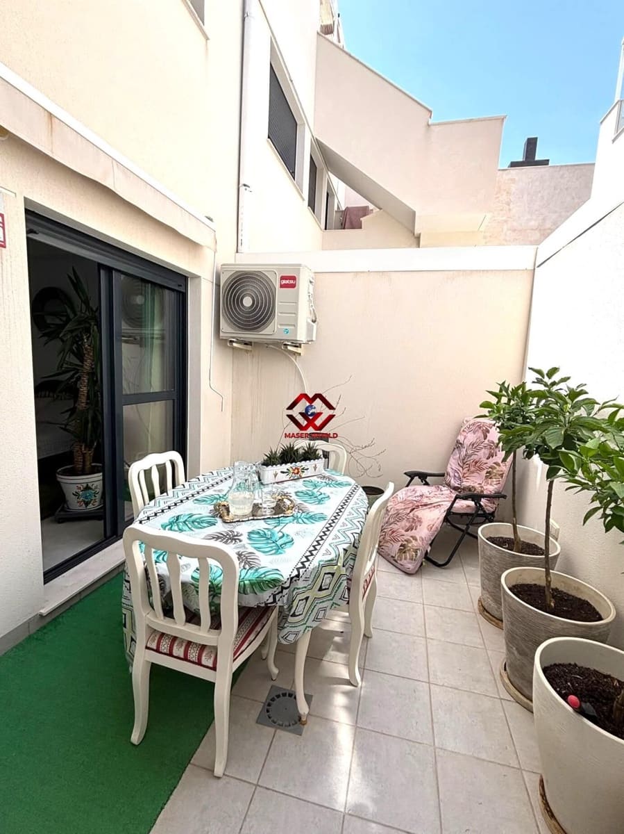 2 quarto Bungalow para venda em San Pedro del Pinatar com piscina - 238 000 € (Ref: 9995185)