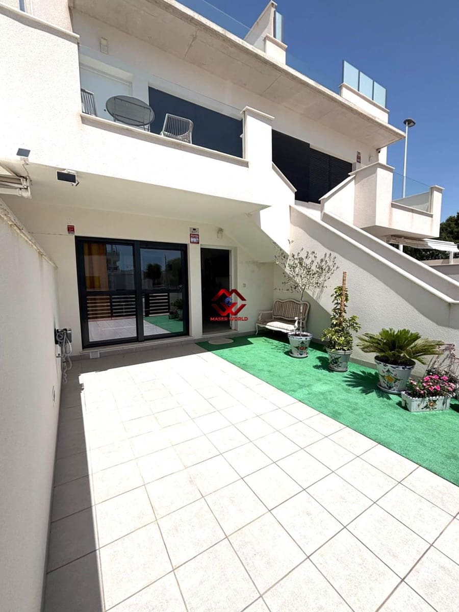2 quarto Bungalow para venda em San Pedro del Pinatar com piscina - 238 000 € (Ref: 9995185)