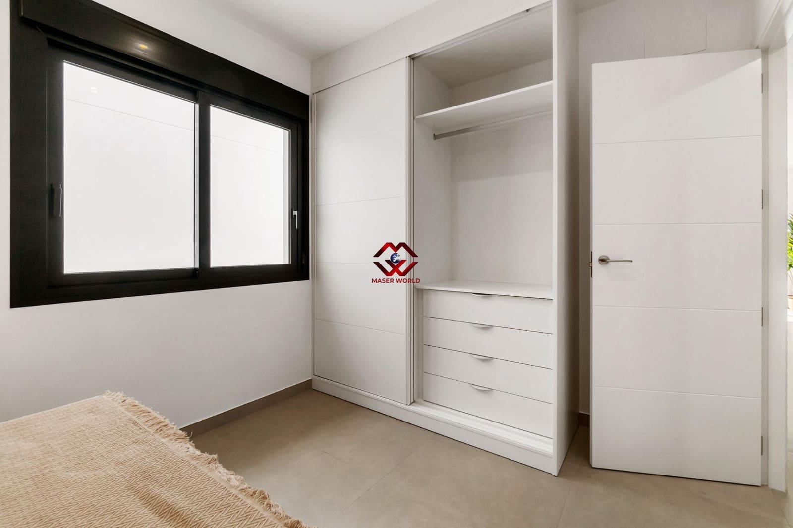 3 soveværelse Semi-Rækkehus til salg i San Pedro del Pinatar med swimmingpool garage - € 380.000 (Ref: 9995190)