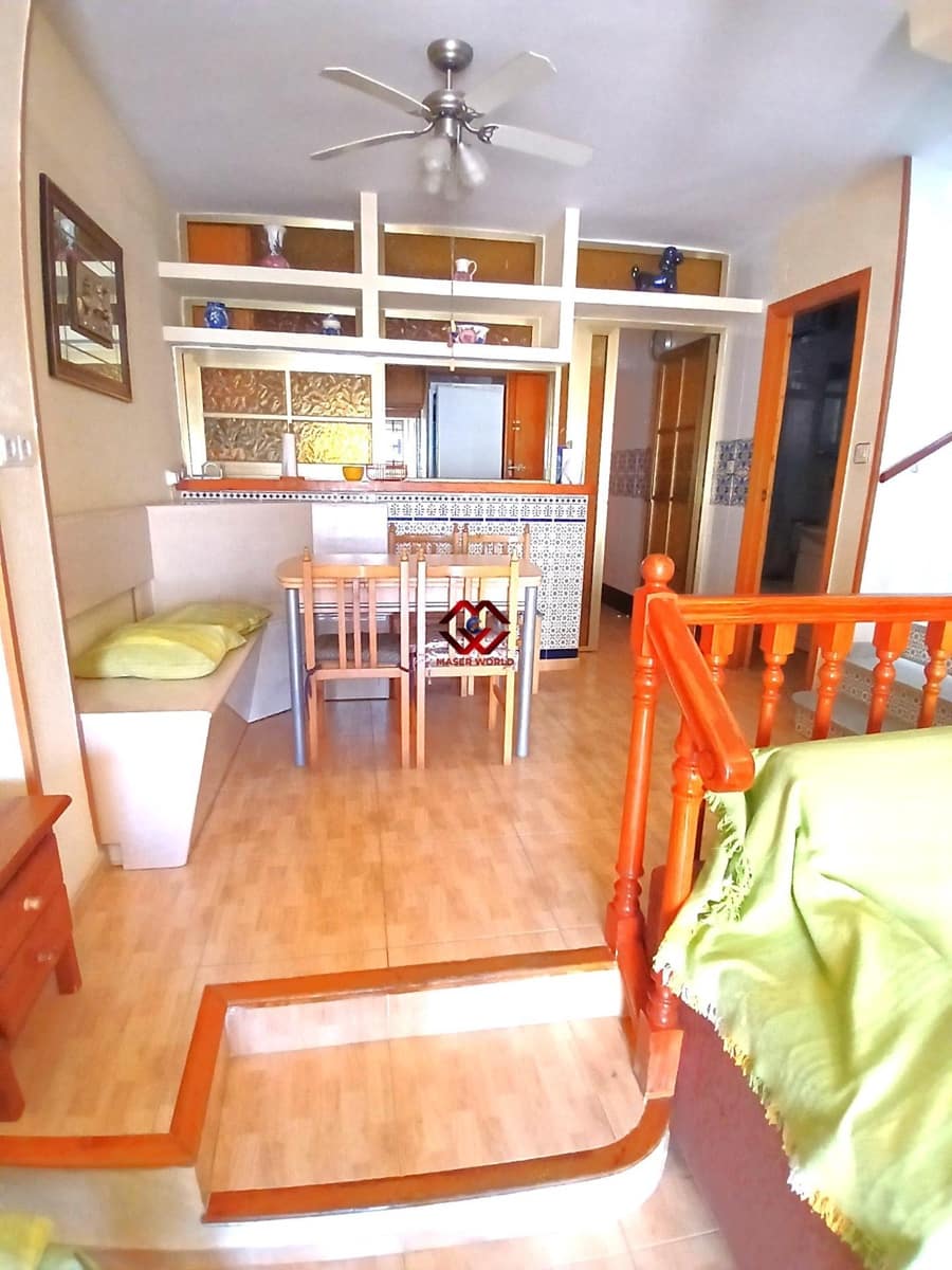 4 quarto Moradia em Banda para venda em Lo Pagan - 170 000 € (Ref: 9995193)