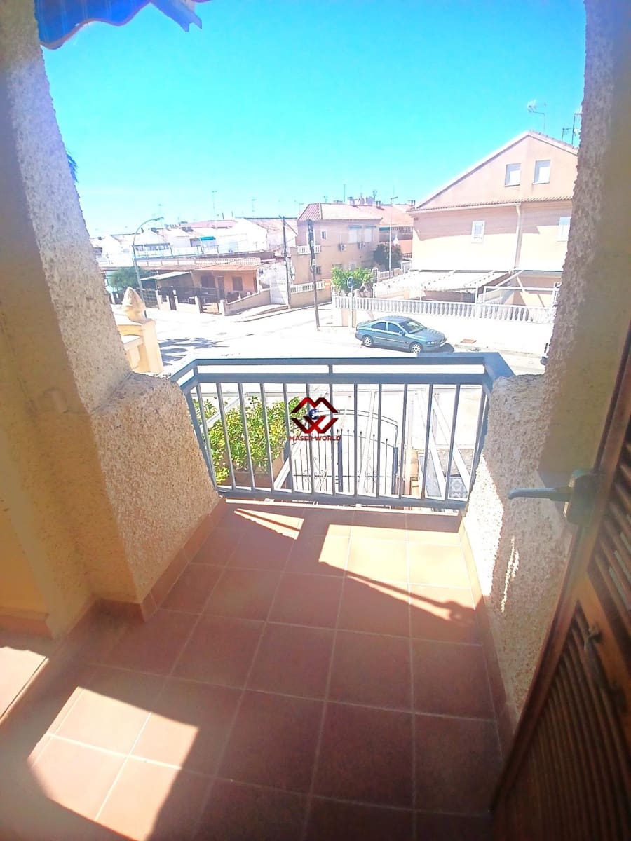 4 quarto Moradia em Banda para venda em Lo Pagan - 170 000 € (Ref: 9995193)