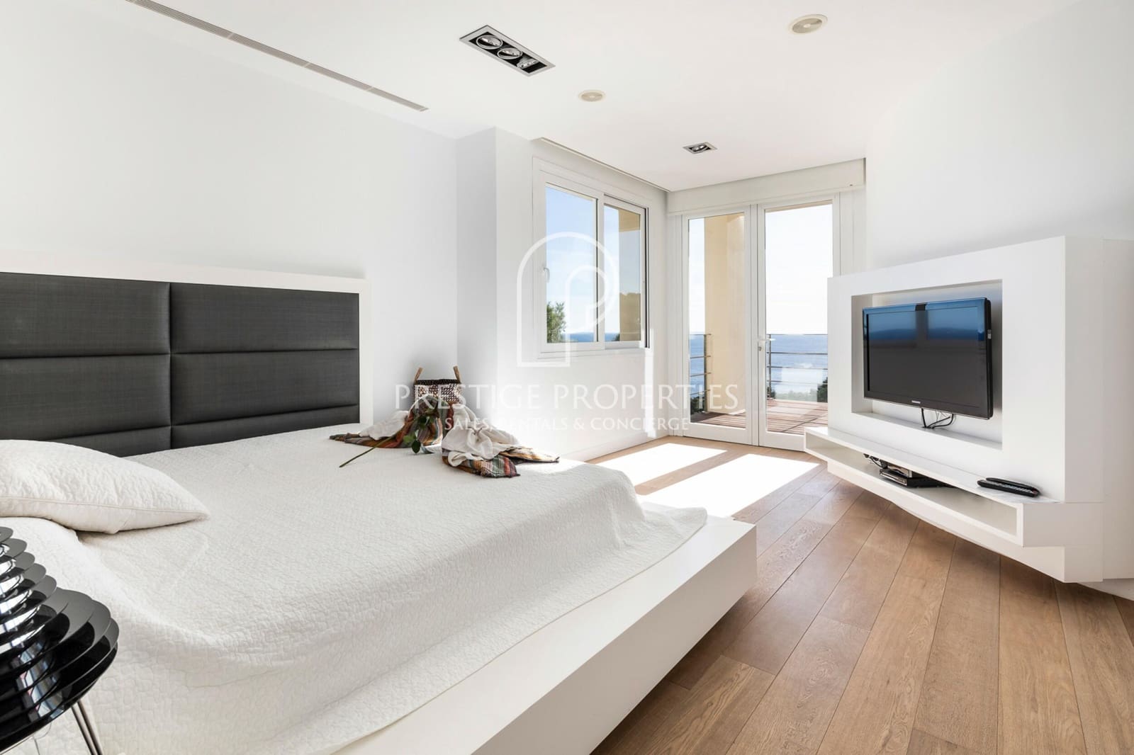 7 soveværelse Villa til salg i Santa Eulalia / Santa Eularia med swimmingpool garage - € 6.950.000 (Ref: 10014960)