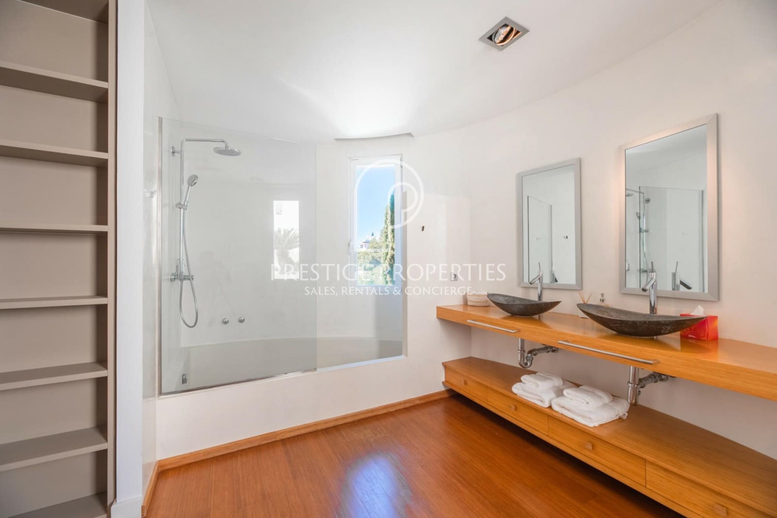 7 soveværelse Villa til salg i Santa Eulalia / Santa Eularia med swimmingpool garage - € 6.950.000 (Ref: 10014960)