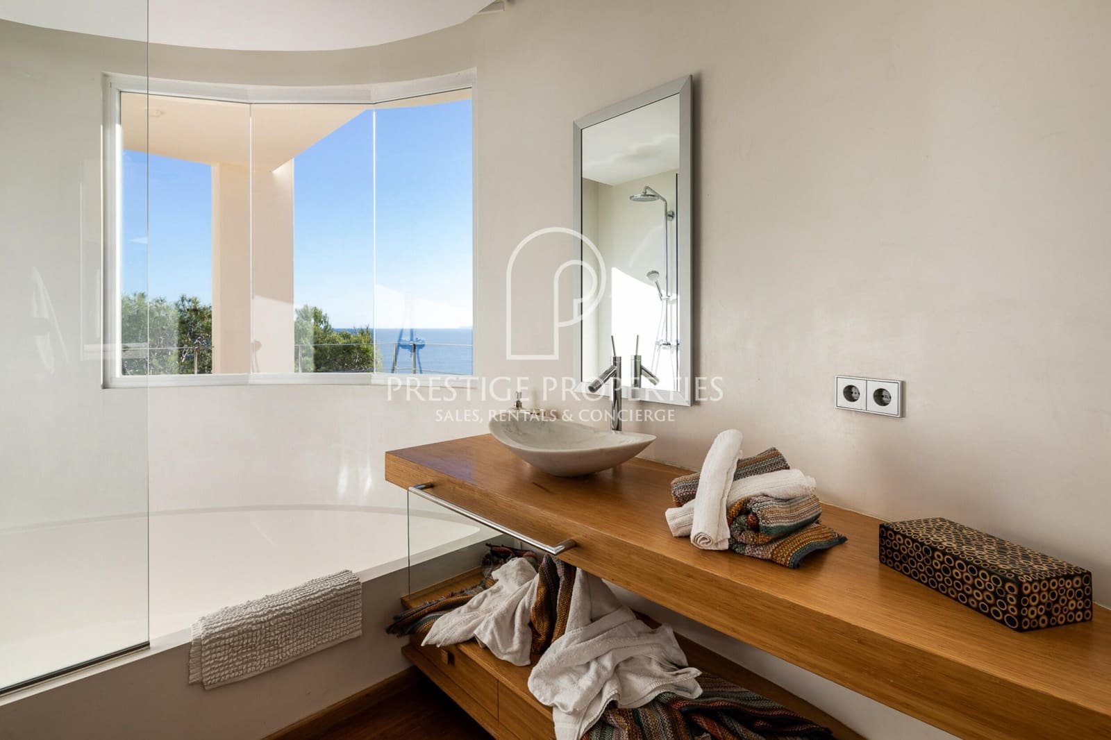 7 soveværelse Villa til salg i Santa Eulalia / Santa Eularia med swimmingpool garage - € 6.950.000 (Ref: 10014960)