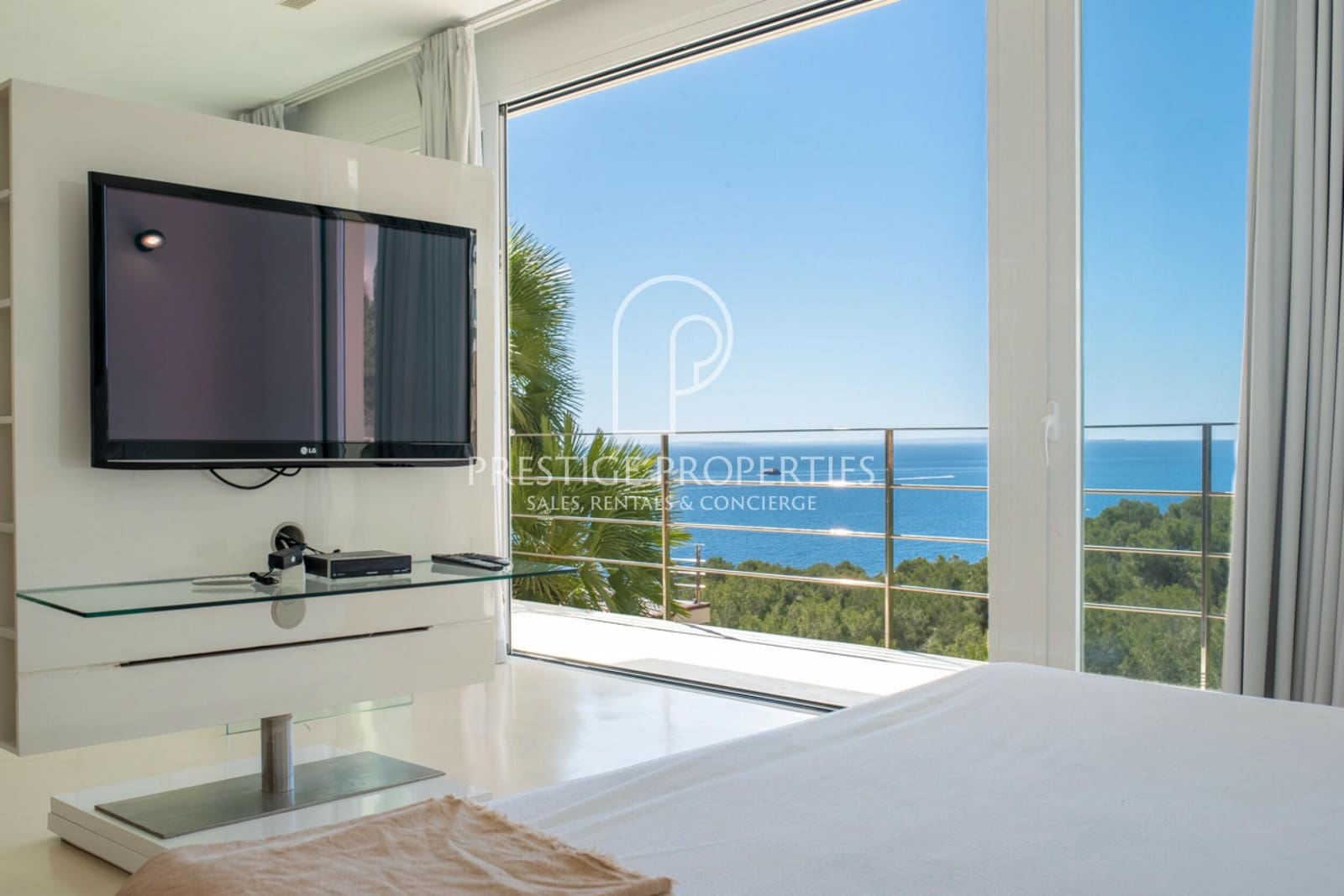 7 soveværelse Villa til salg i Santa Eulalia / Santa Eularia med swimmingpool garage - € 6.950.000 (Ref: 10014960)