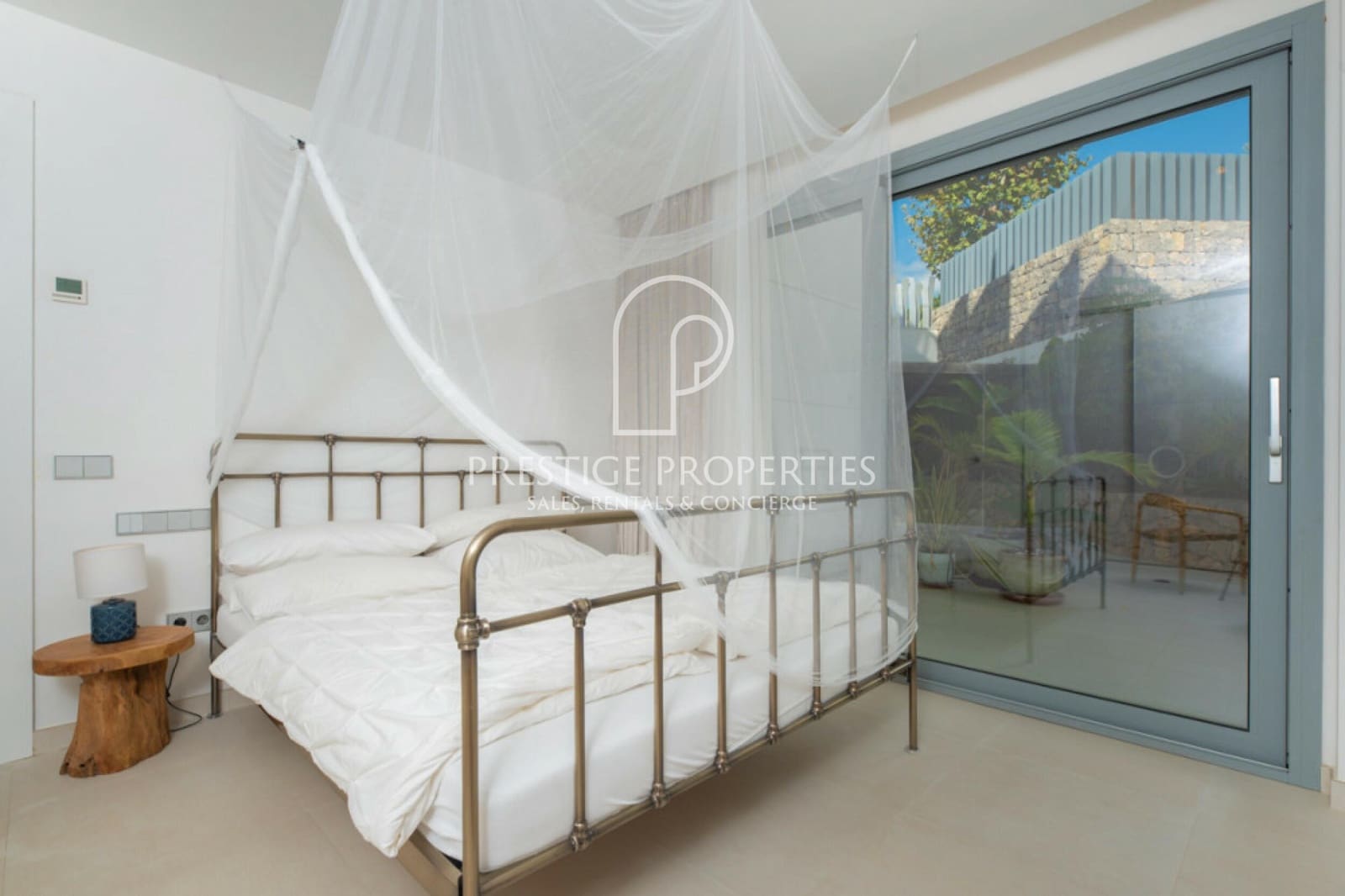 2 quarto Apartamento para venda em Santa Eulalia / Santa Eularia com piscina garagem - 1 050 000 € (Ref: 10034805)