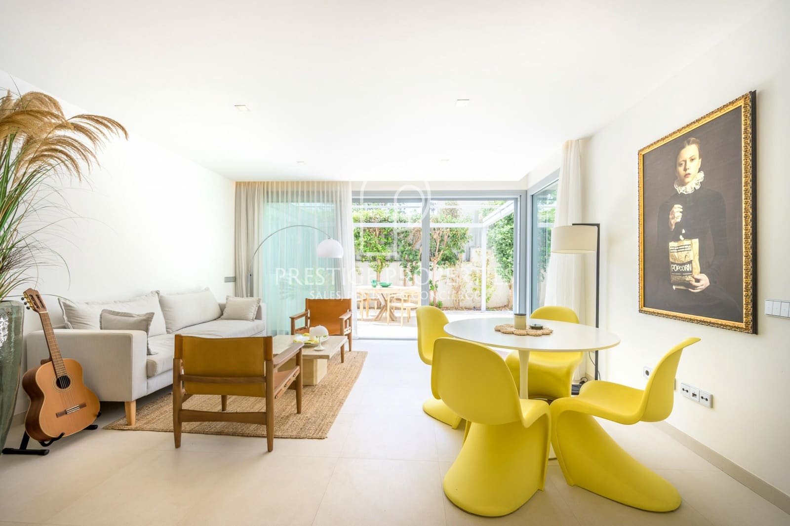 2 quarto Apartamento para venda em Santa Eulalia / Santa Eularia com piscina garagem - 1 050 000 € (Ref: 10034805)