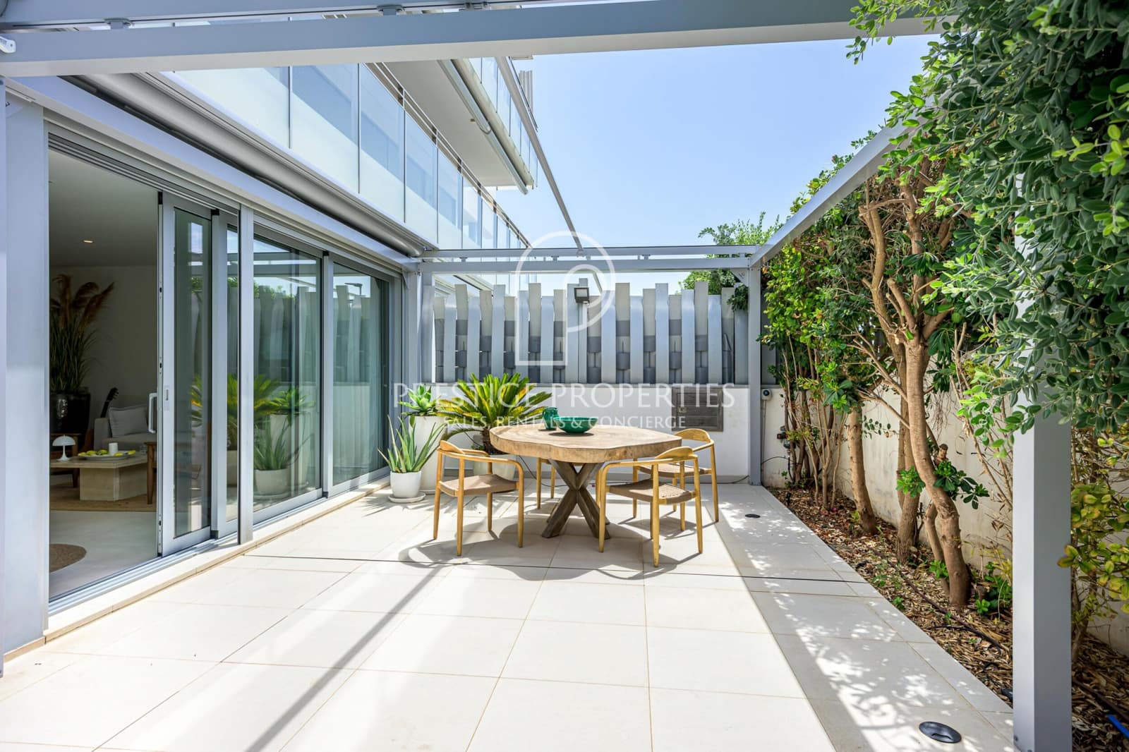 2 quarto Apartamento para venda em Santa Eulalia / Santa Eularia com piscina garagem - 1 050 000 € (Ref: 10034805)