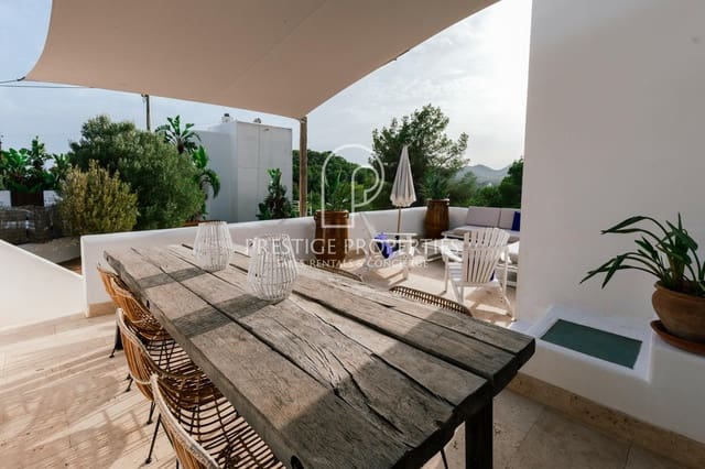 4 makuuhuone Huvila myytävänä paikassa Santa Eulalia / Santa Eularia mukana uima-altaan 
autotalli - 2 275 000 € (Ref: 10040233)