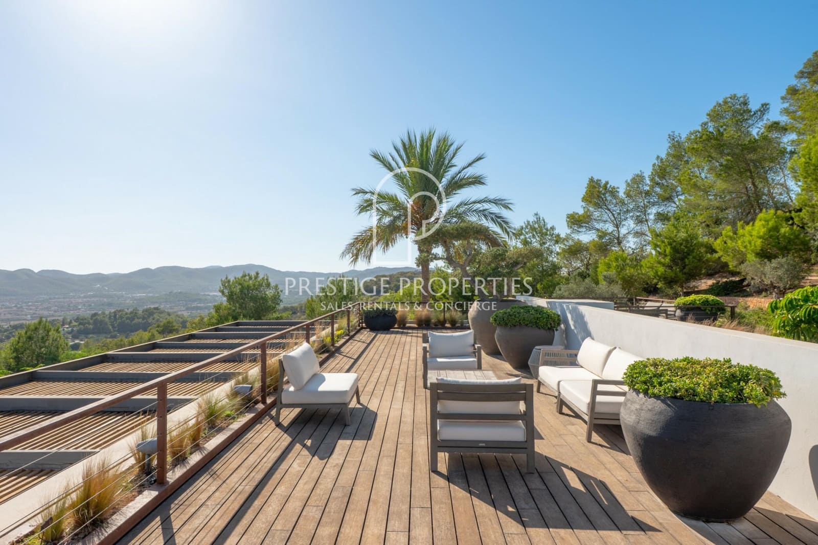 7 chambre Villa/Maison à vendre à Santa Eulalia / Santa Eularia avec piscine garage - 15 950 000 € (Ref: 10040235)