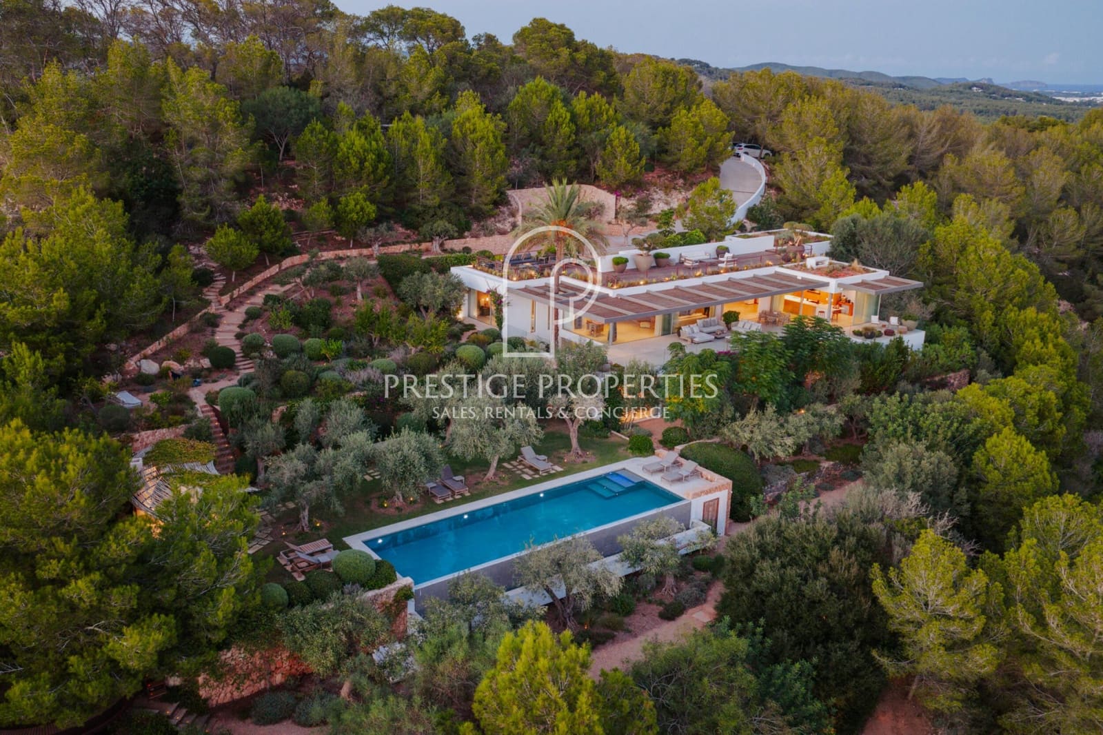 7 chambre Villa/Maison à vendre à Santa Eulalia / Santa Eularia avec piscine garage - 15 950 000 € (Ref: 10040235)