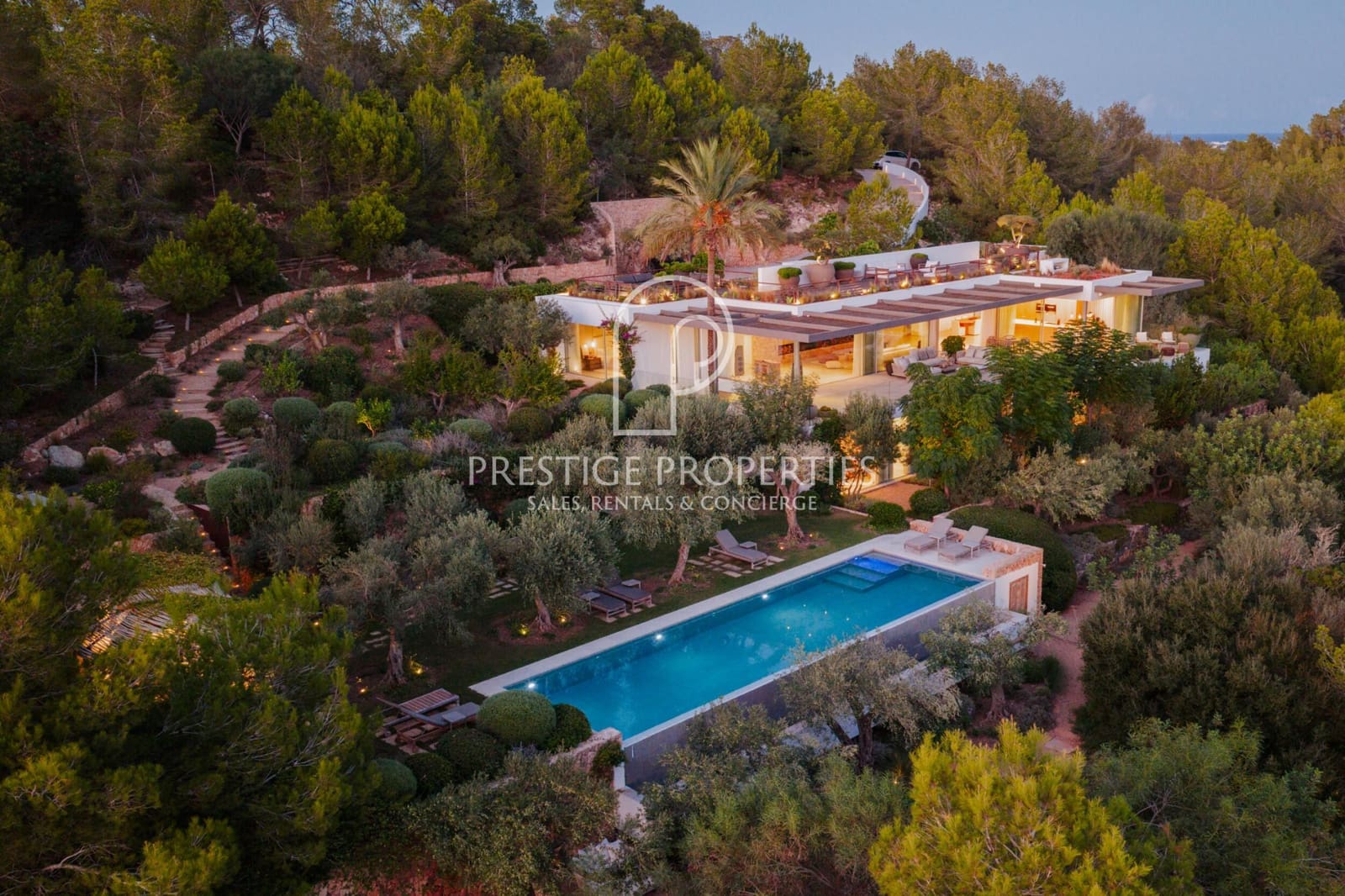 7 chambre Villa/Maison à vendre à Santa Eulalia / Santa Eularia avec piscine garage - 15 950 000 € (Ref: 10040235)