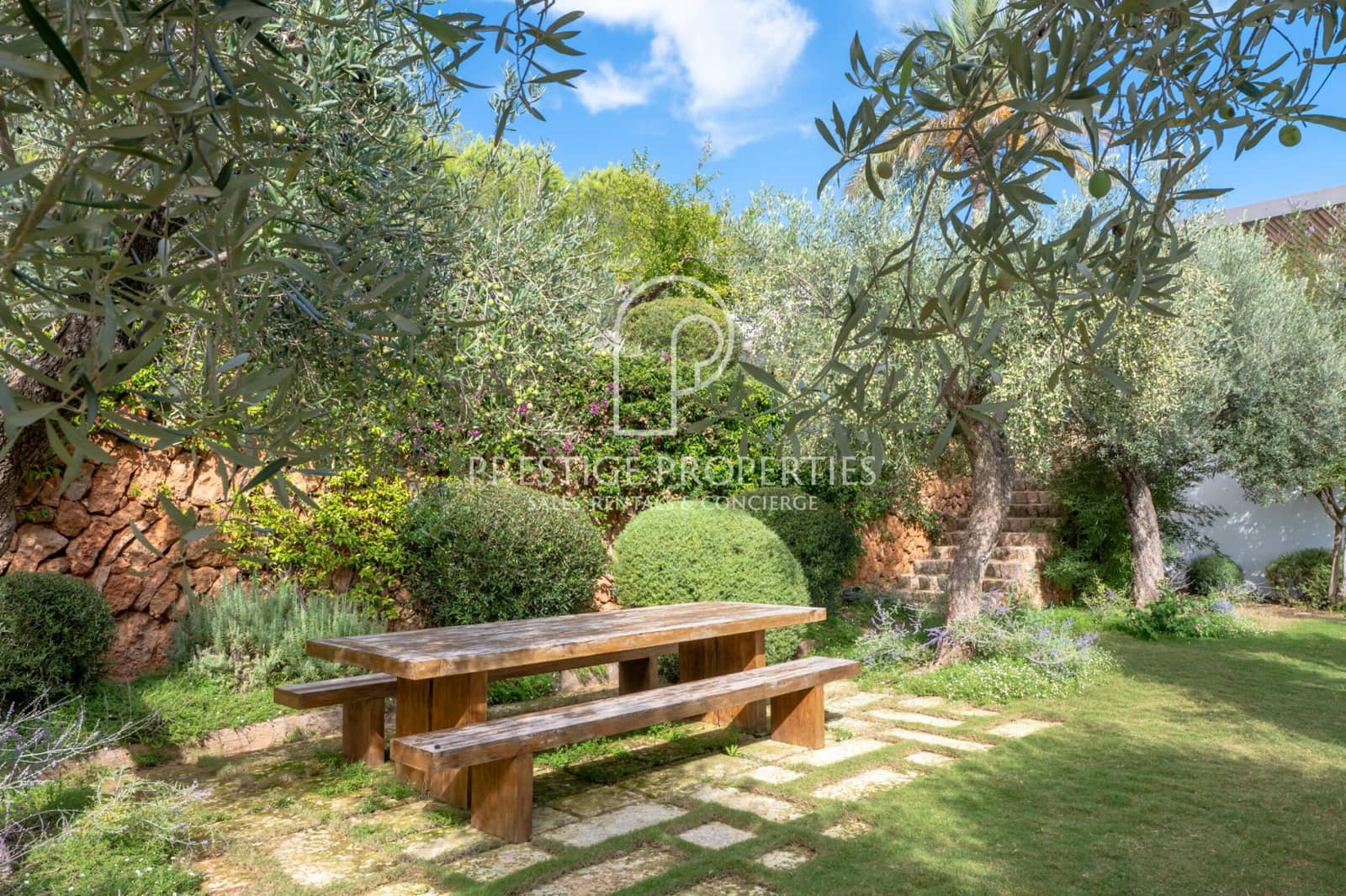 7 chambre Villa/Maison à vendre à Santa Eulalia / Santa Eularia avec piscine garage - 15 950 000 € (Ref: 10040235)