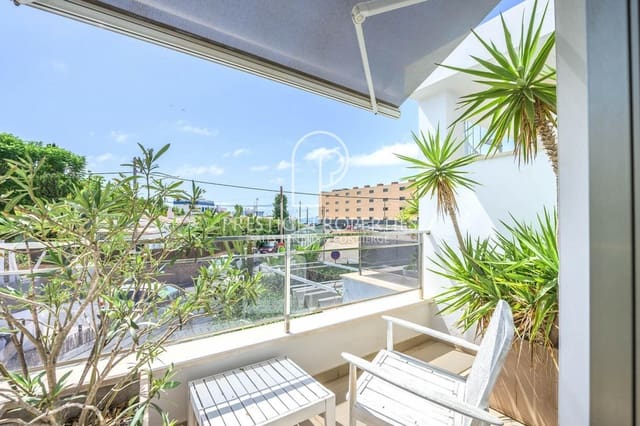 5 soverom Rekkehus til salgs i Ibiza by med svømmebasseng garasje - € 1 995 000 (Ref: 10054484)